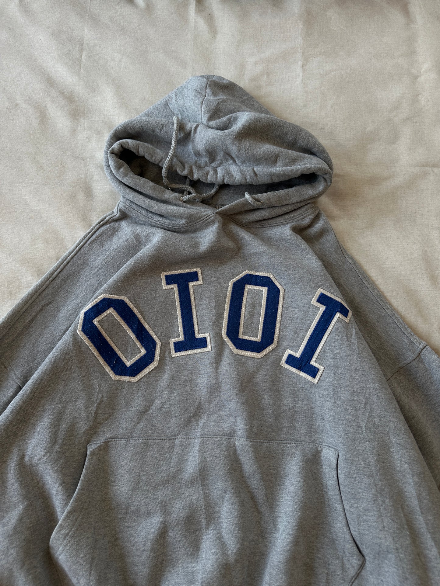 OiOi - L