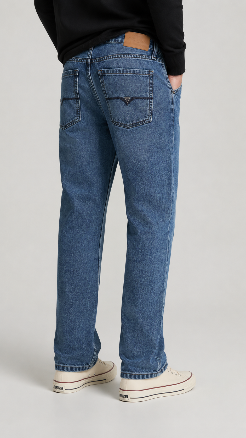 Guess — Slim Straight, Talla 34