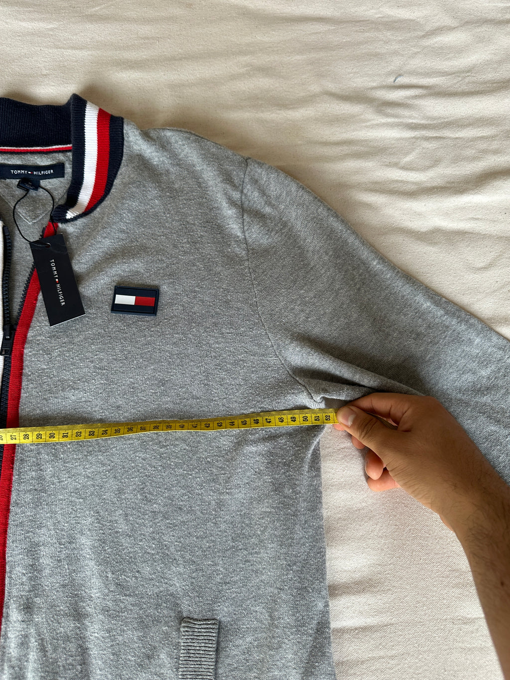 Tommy Hilfiger — Talla M