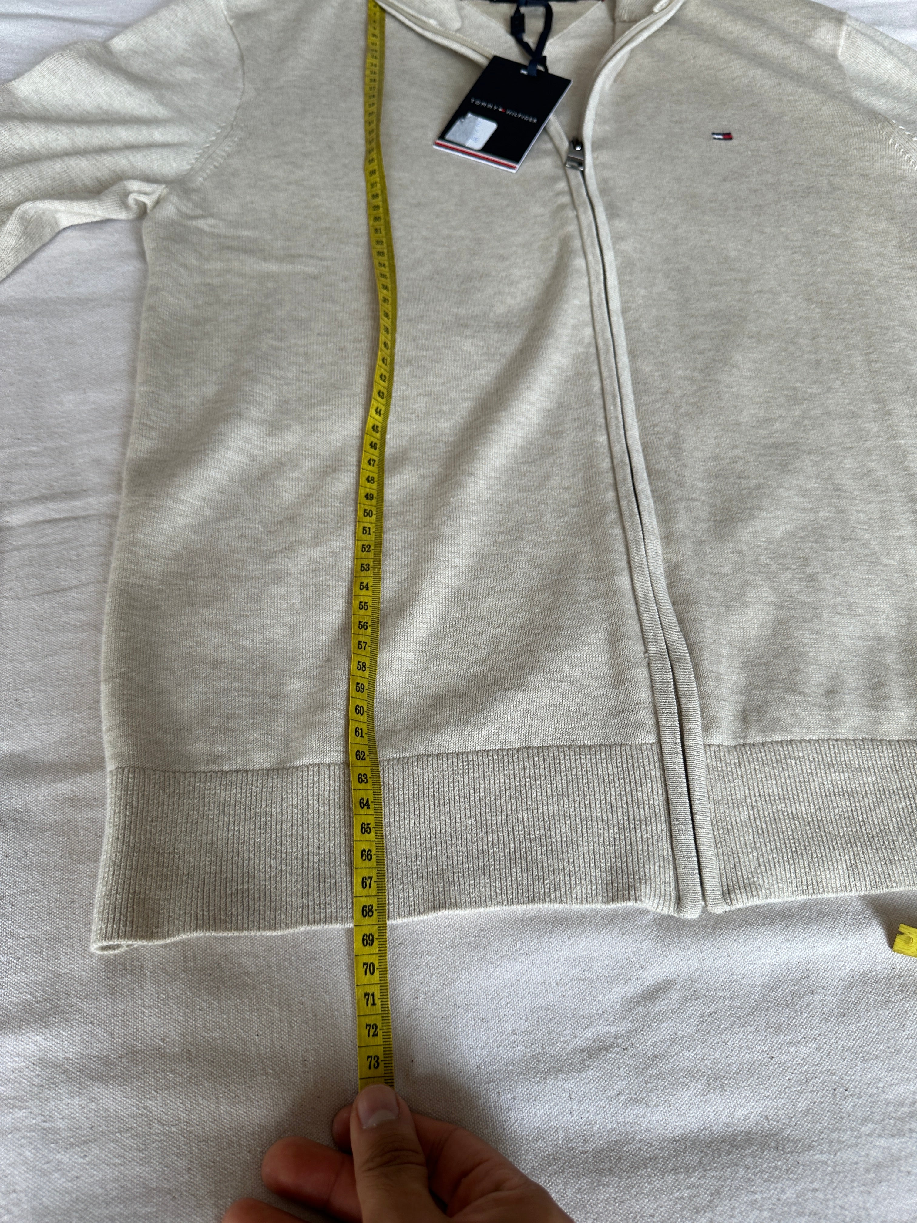 Tommy Hilfiger — Talla M