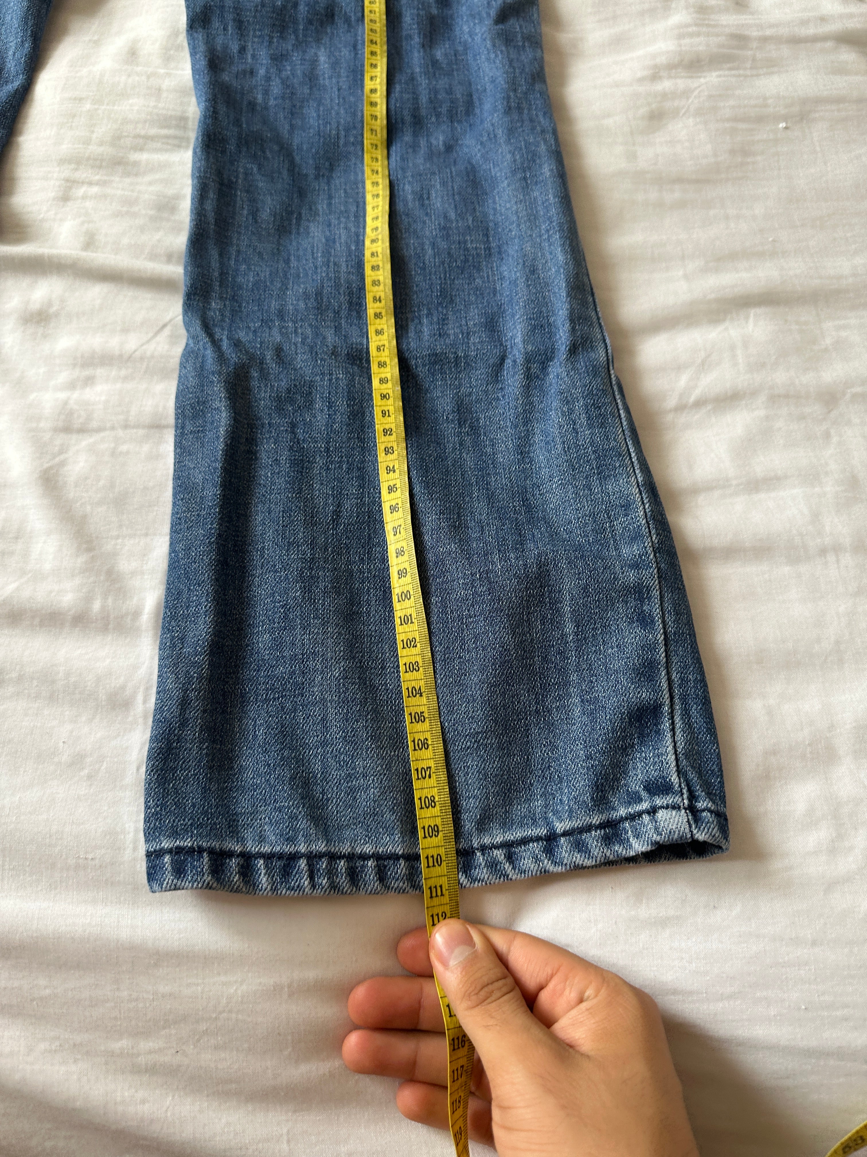 Guess — Jean Slimfit, Talla 34