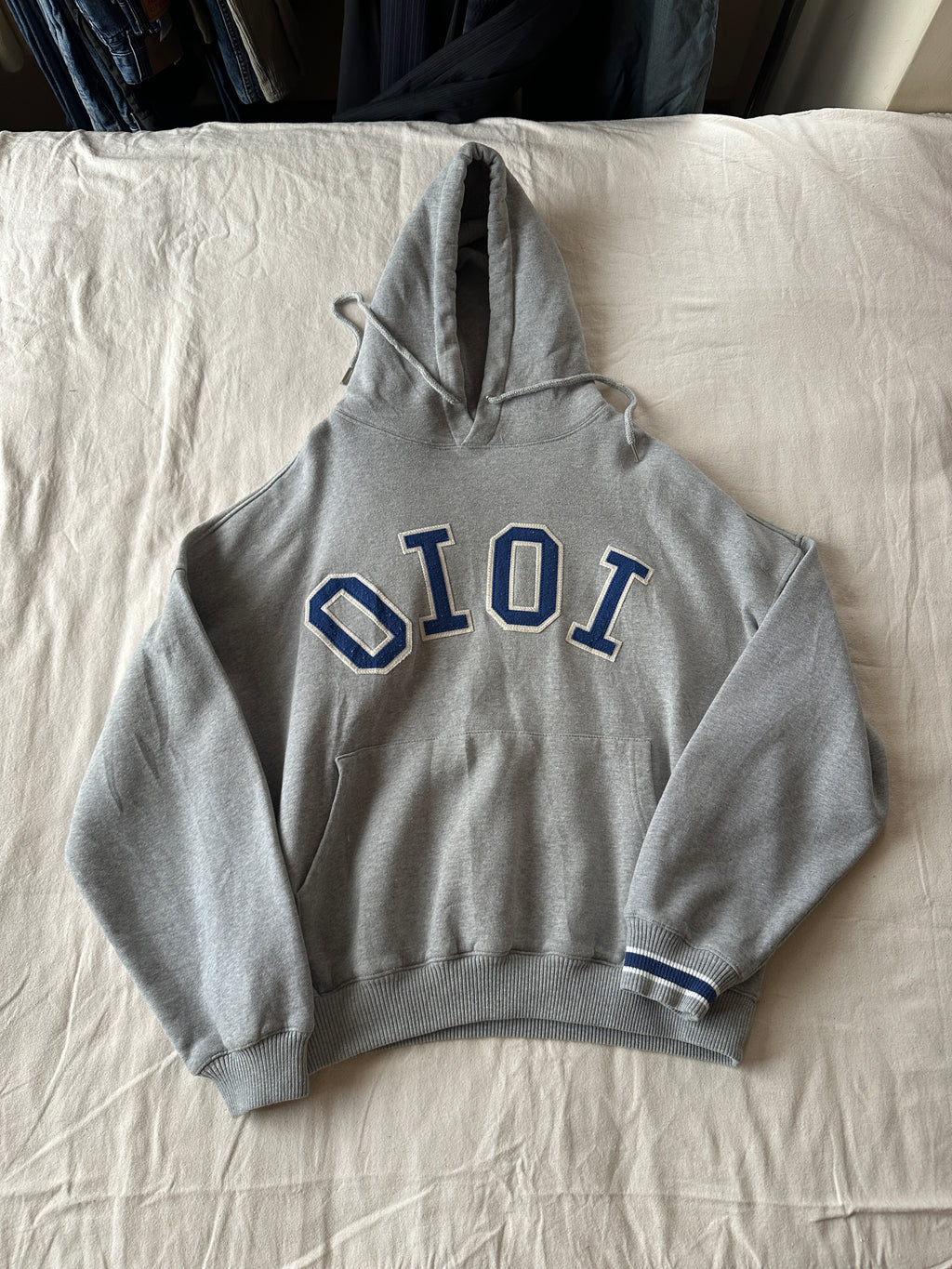 OiOi — Hoodie Plomo, Talla M