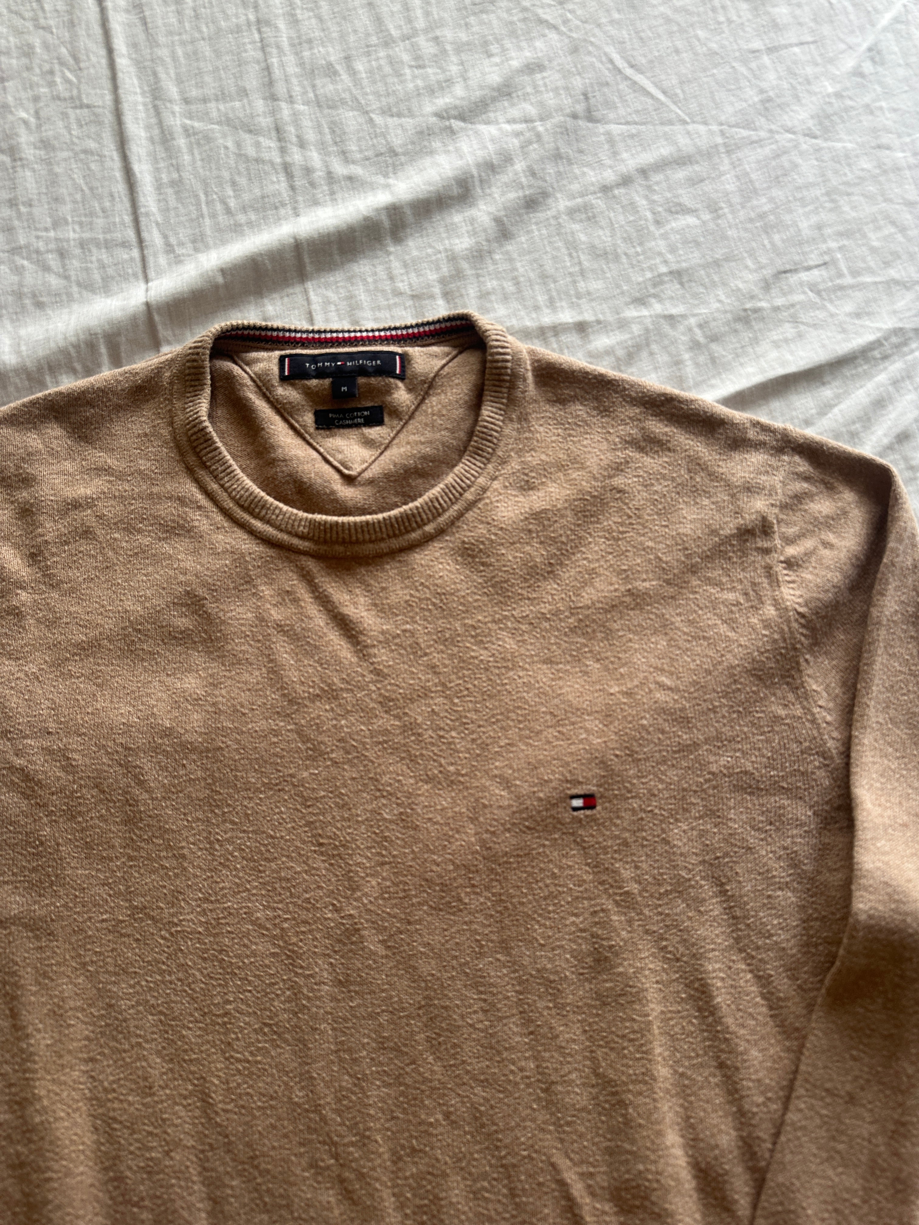 1. Tommy Hilfiger — Sweater Hilo, Talla M