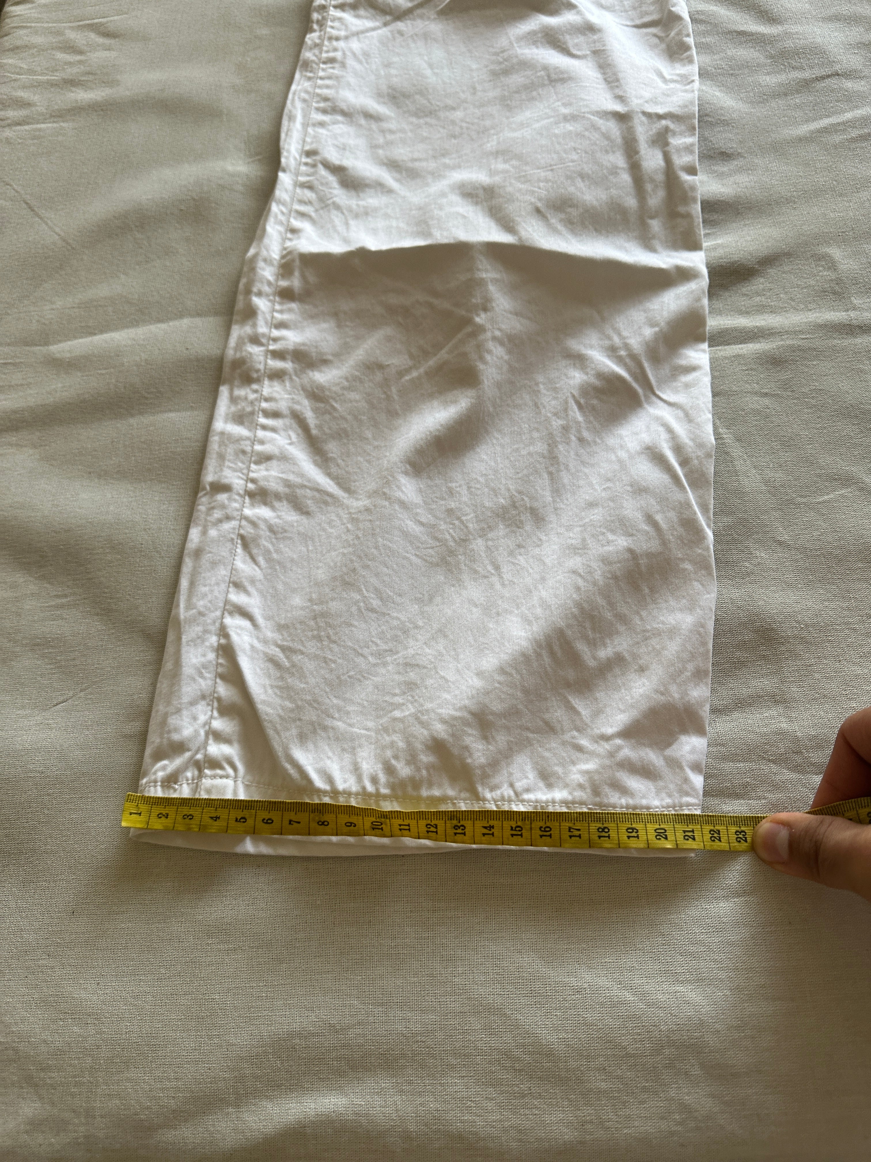 Armani Exchange — Pantalón Blanco, Talla 36