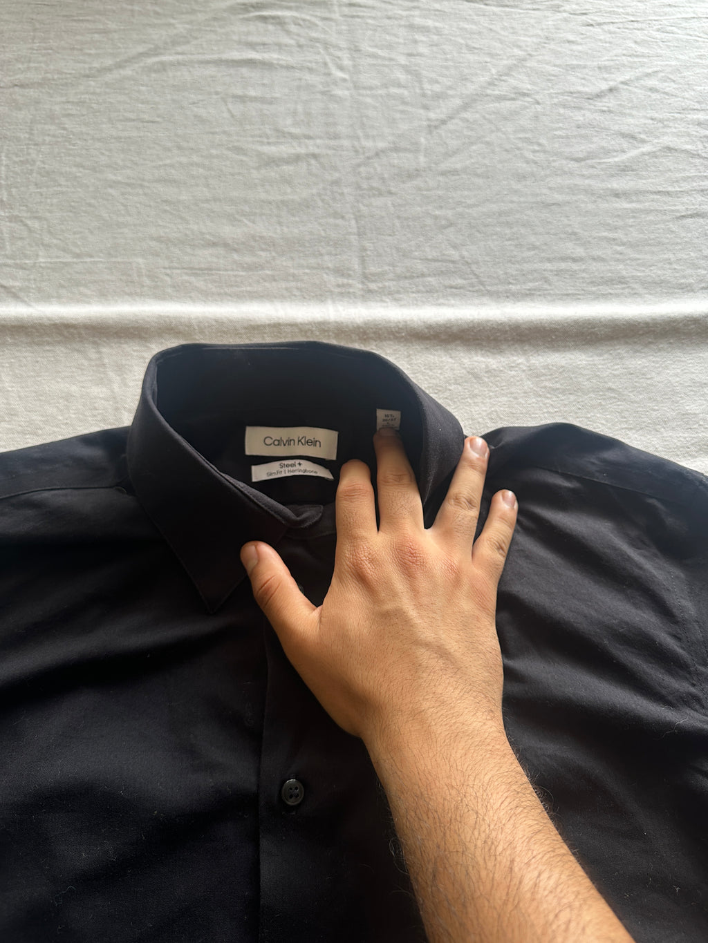 Calvin Klein — Camisa Negra Slimfit, Talla L