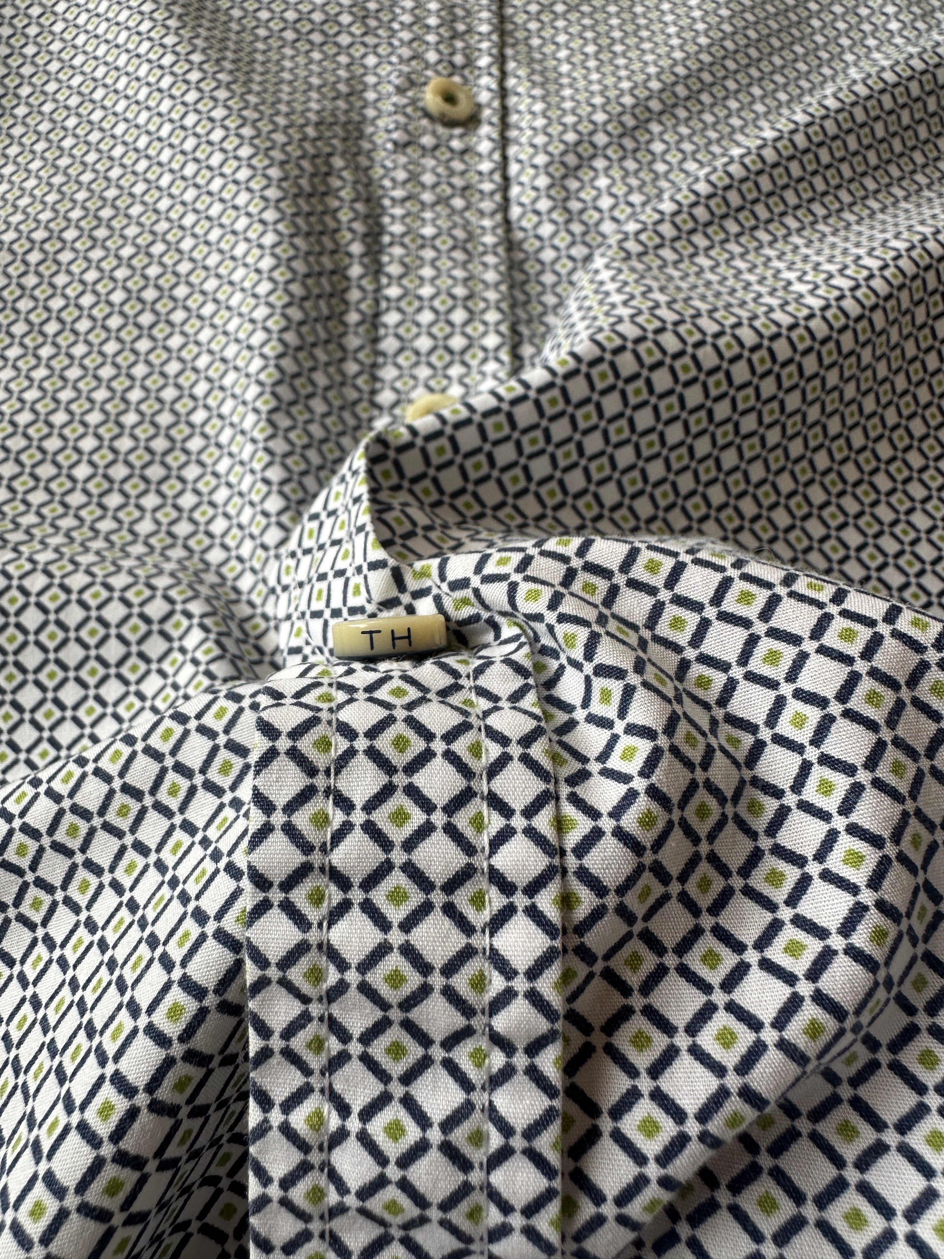 1. Tommy Hilfiger — Camisa, Talla L