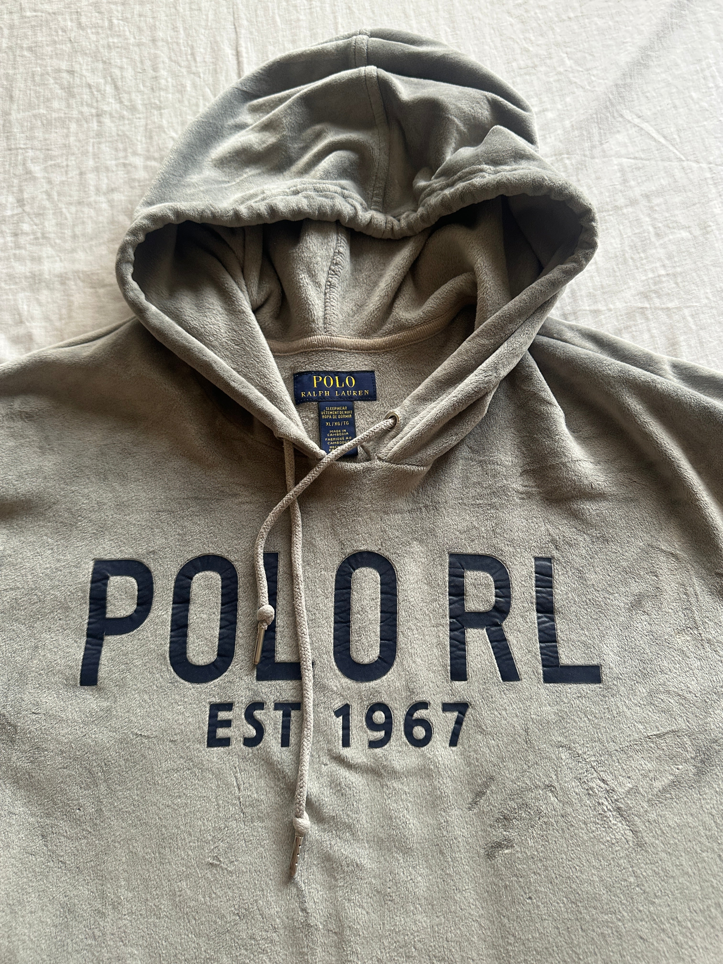 1. Ralph Lauren — Hoodie Polar, Talla L