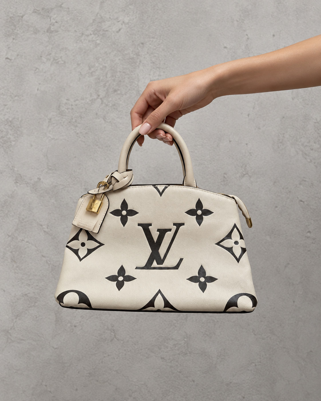 Louis Vuitton Petit Palais Handbag