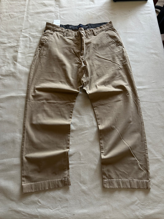 Dockers - T34