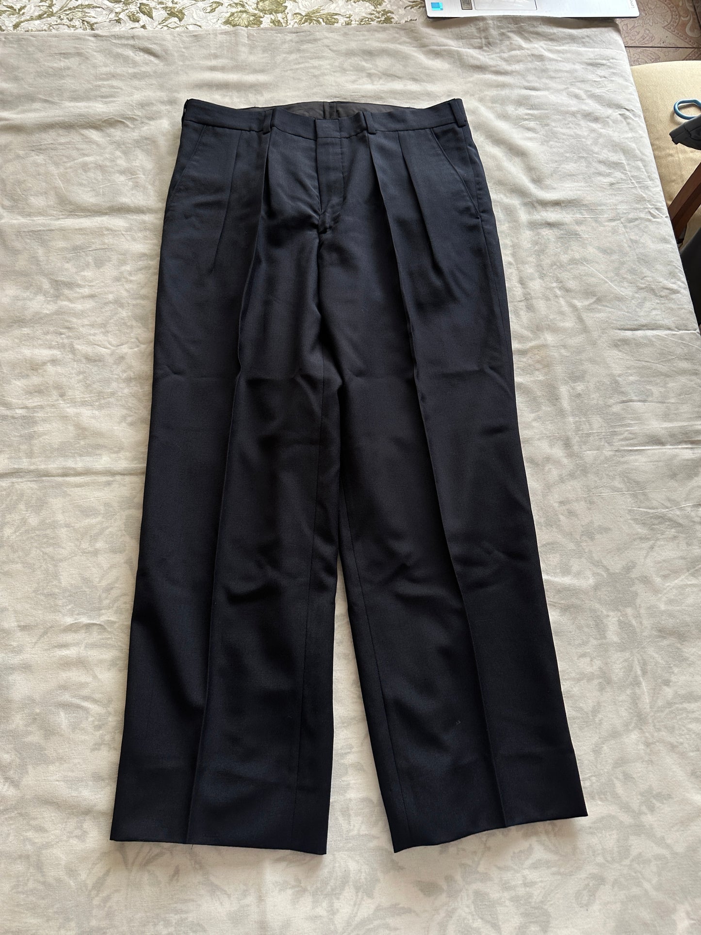 Suit - L