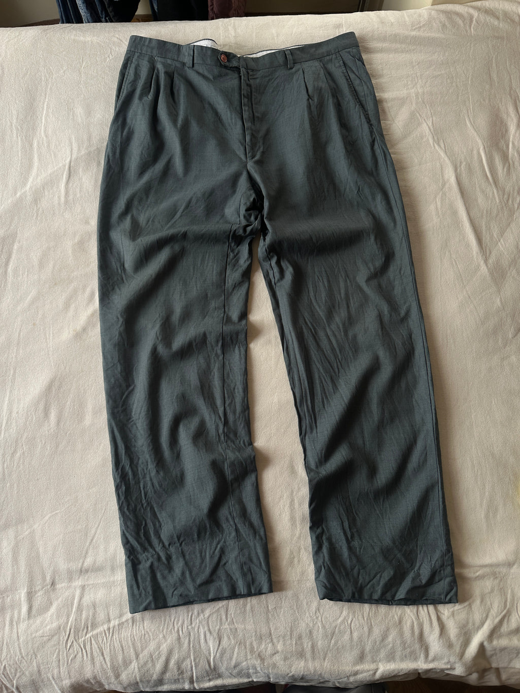 Givenchy — Terno, Talla XL