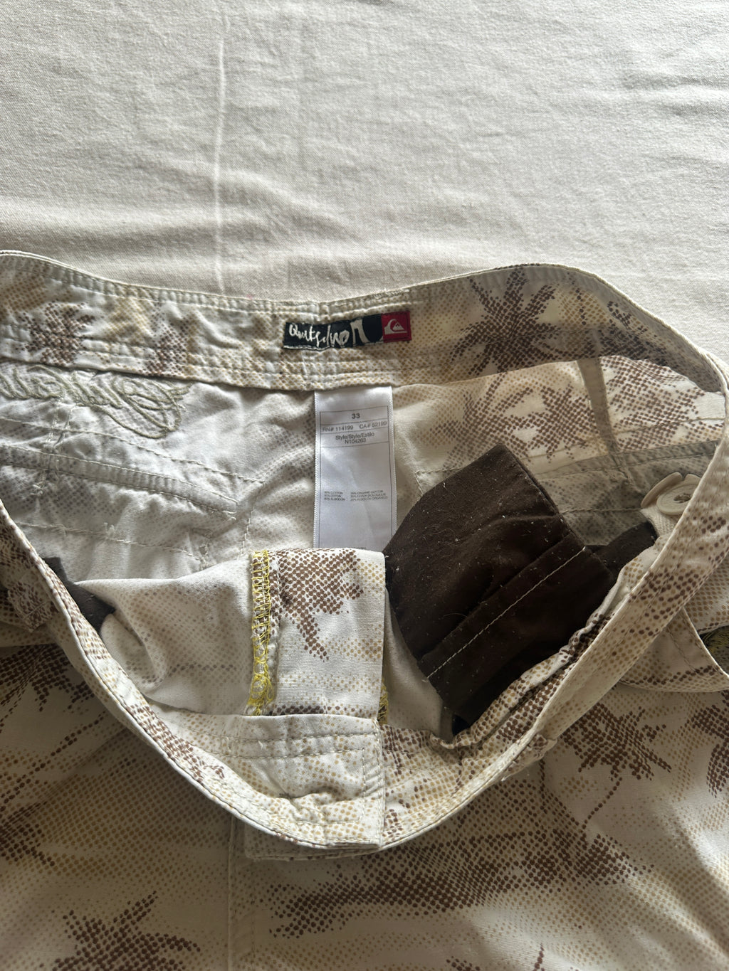 Quiksilver — Short Cargo Camu, Talla 33