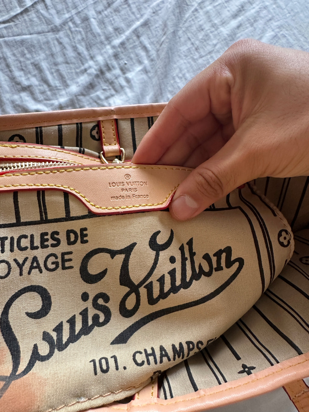 Louis Vuitton — Bolso Exclusivo