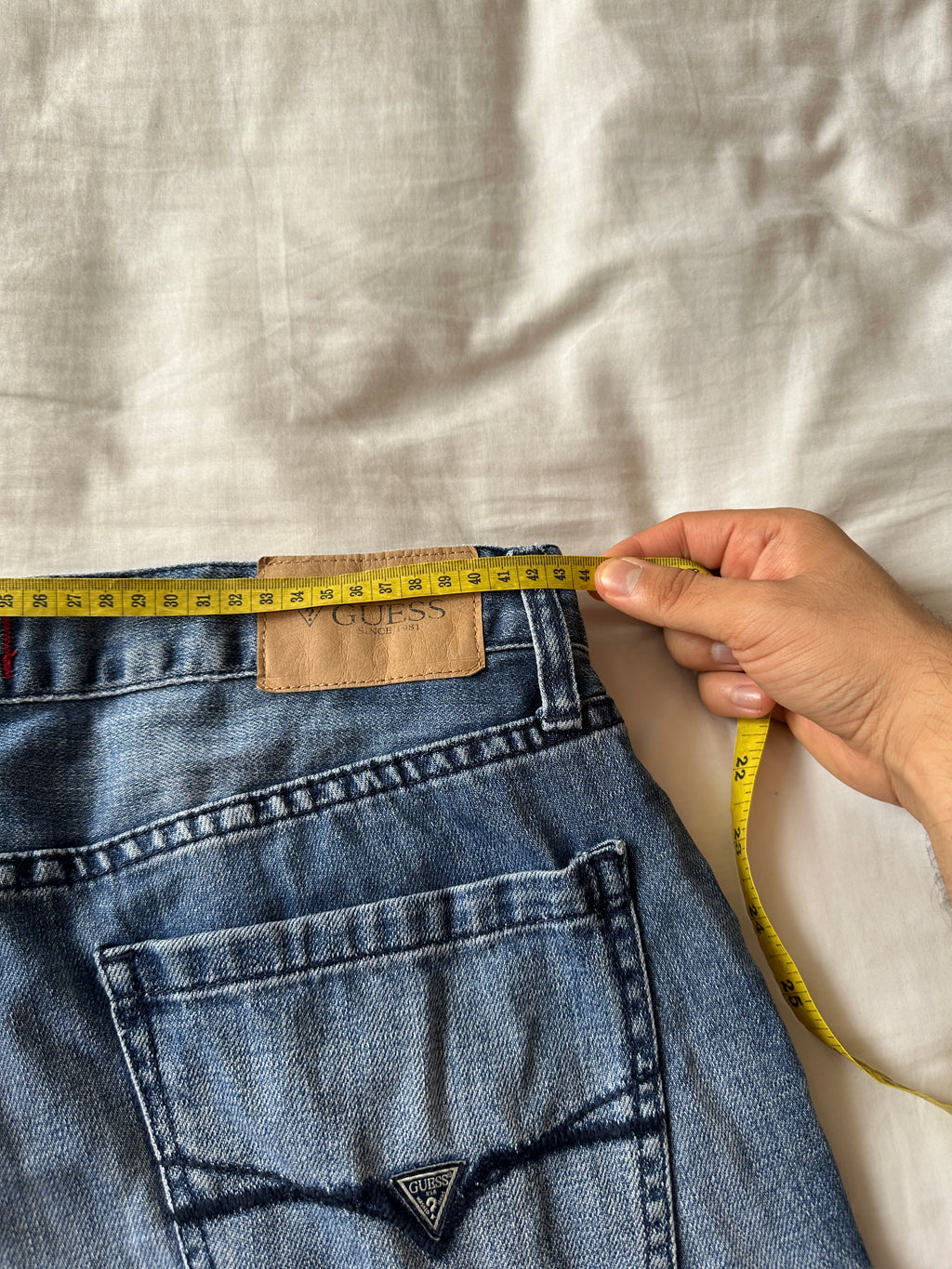 Guess — Jean Slimfit, Talla 34