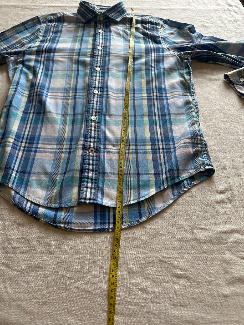 1. Tommy Hilfiger — Camisa Cuadros Azules, Talla S