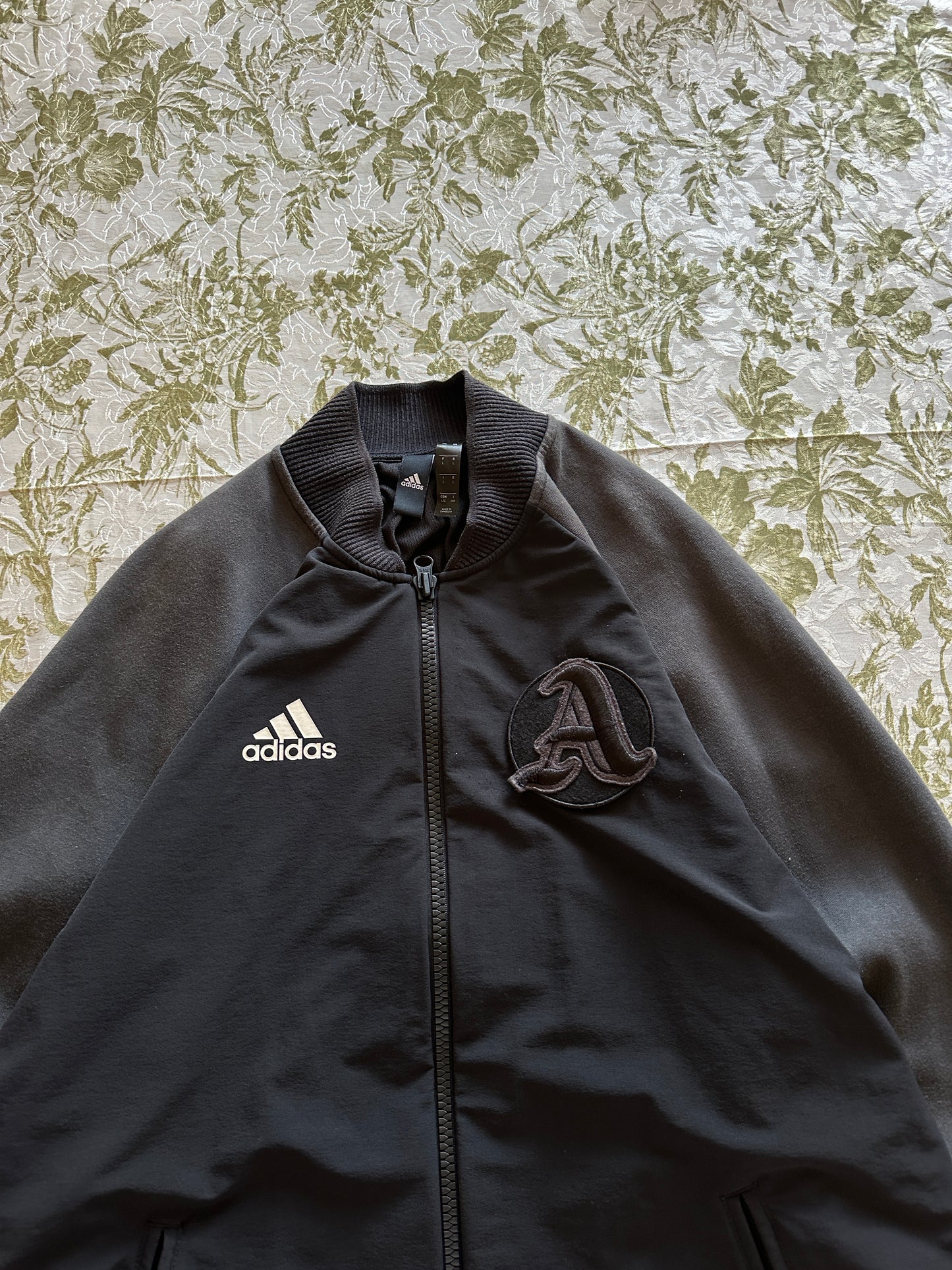 Adidas - L
