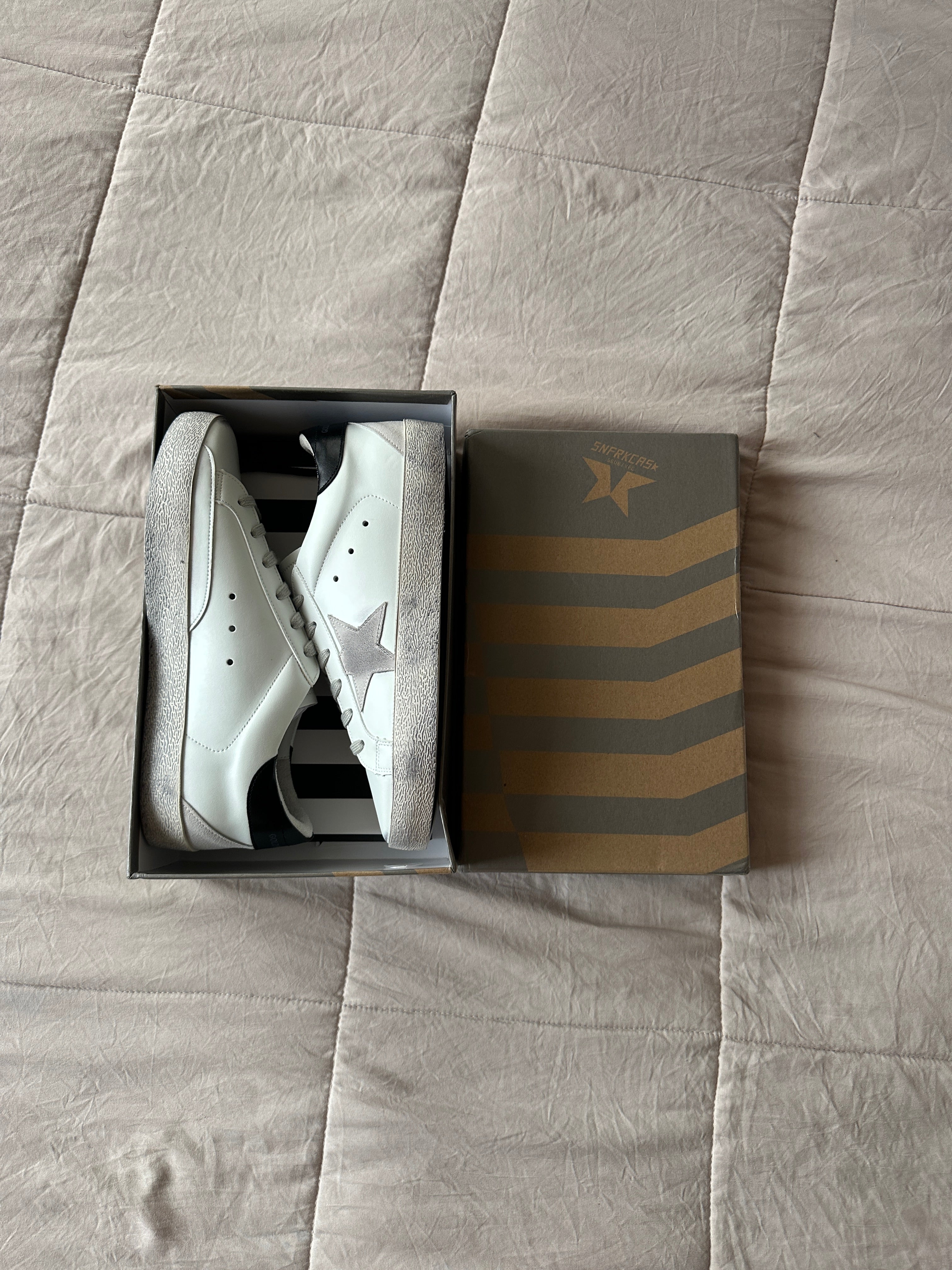 Golden Goose — Exclusive Sneakers, Talla 41