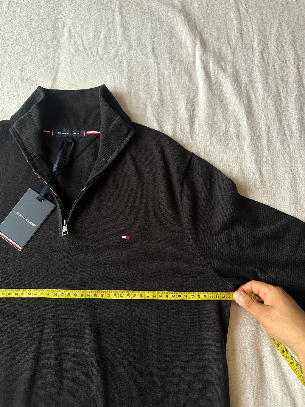 Tommy Hilfiger — Talla M