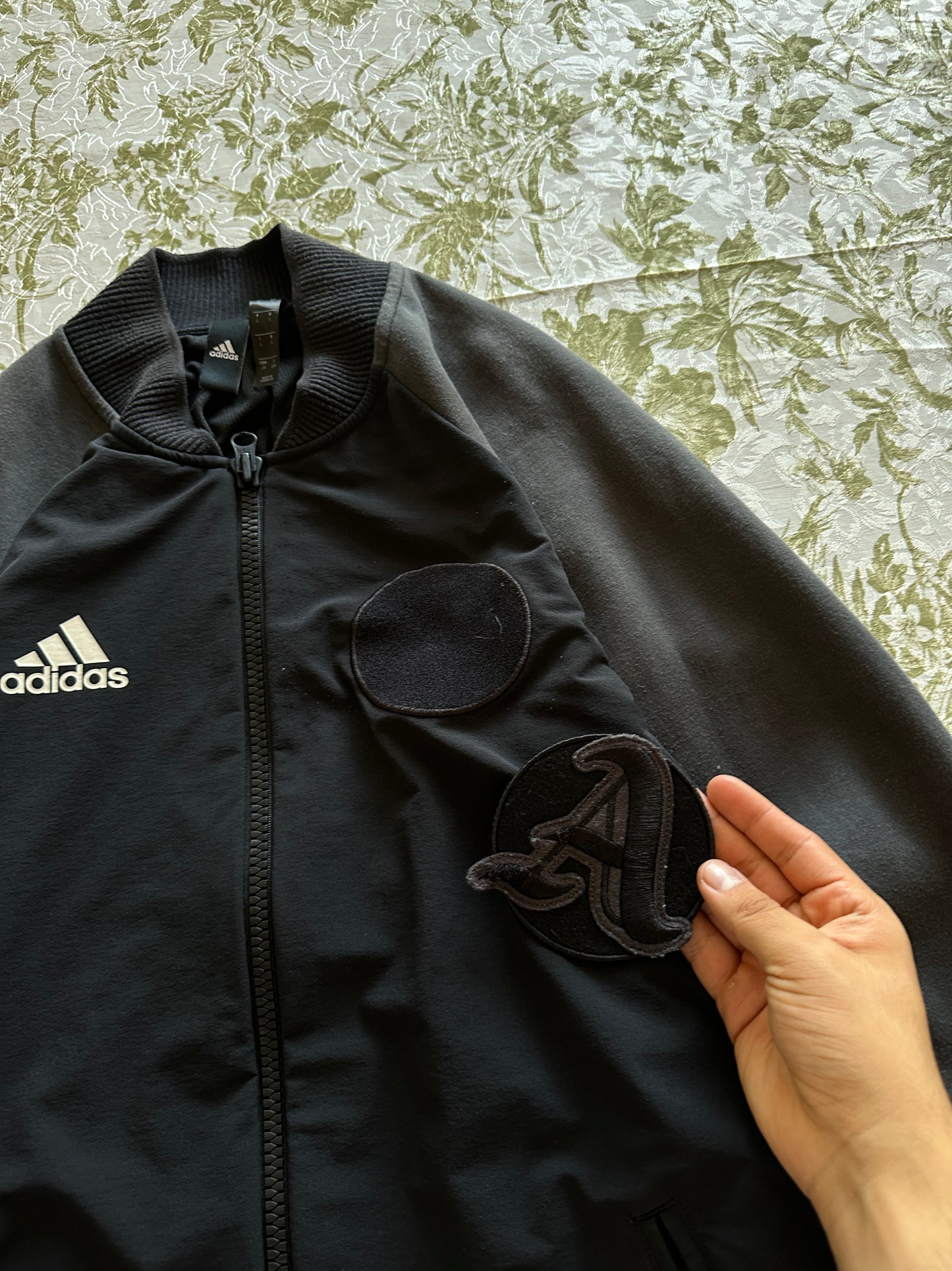 Adidas - L