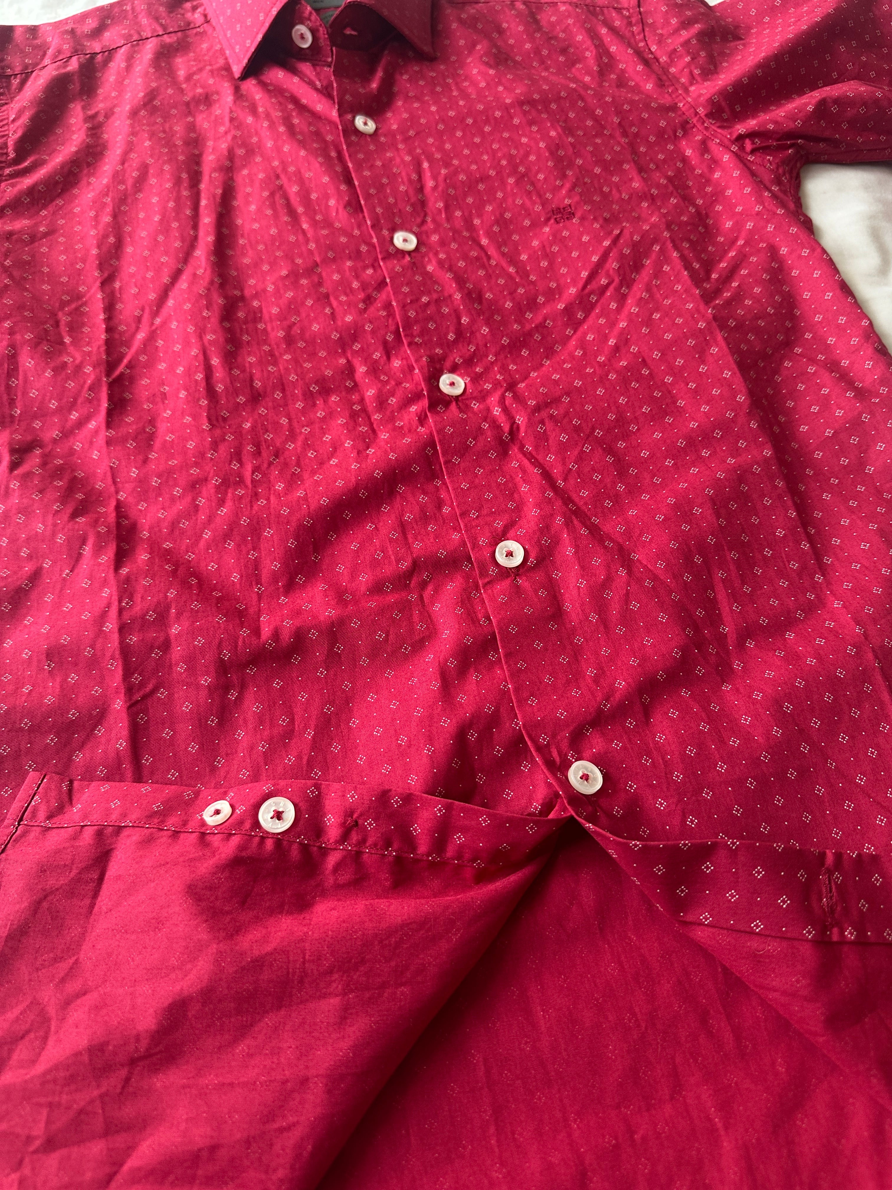 Givenchy — Camisa Roja, Talla S