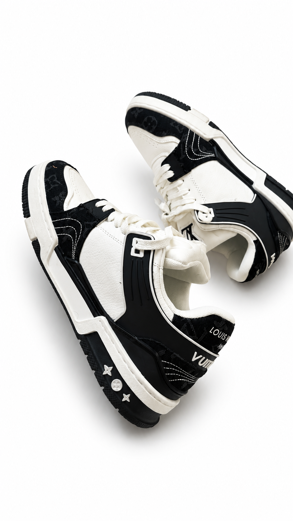 Louis Vuitton — Zapatillas, Talla 44