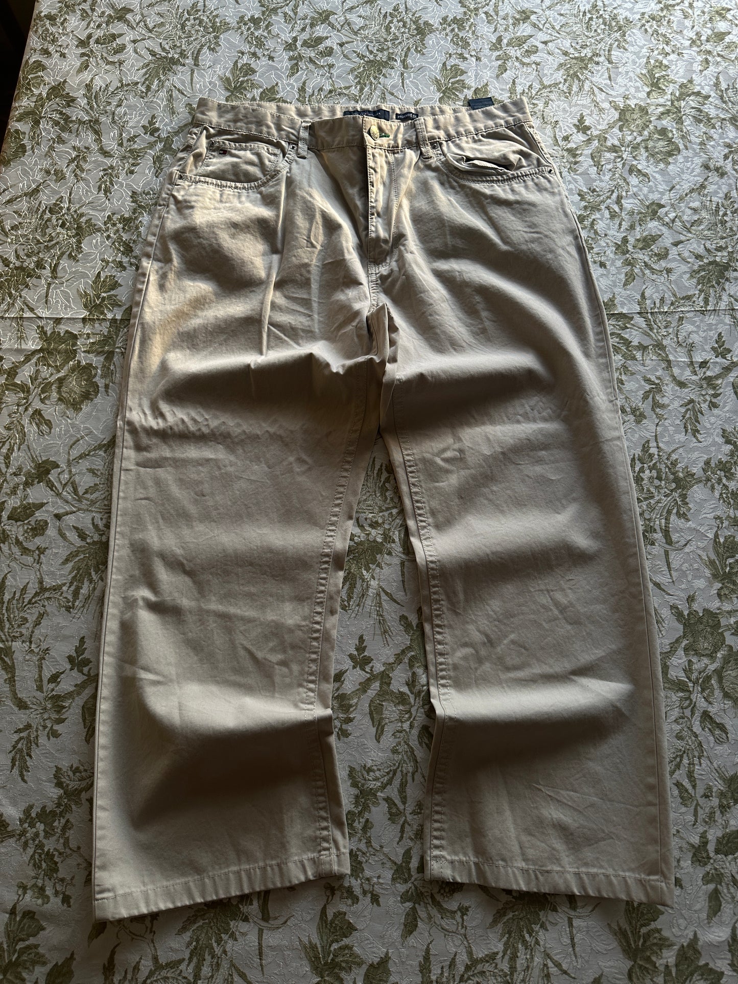 Tommy Hilfiger - T36