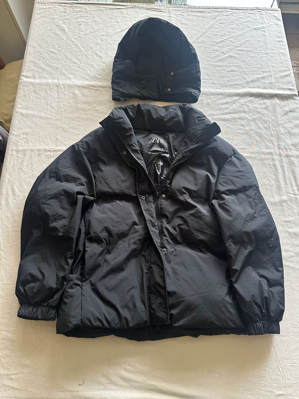 Zara — Puffer Jacket Plumas, Talla S