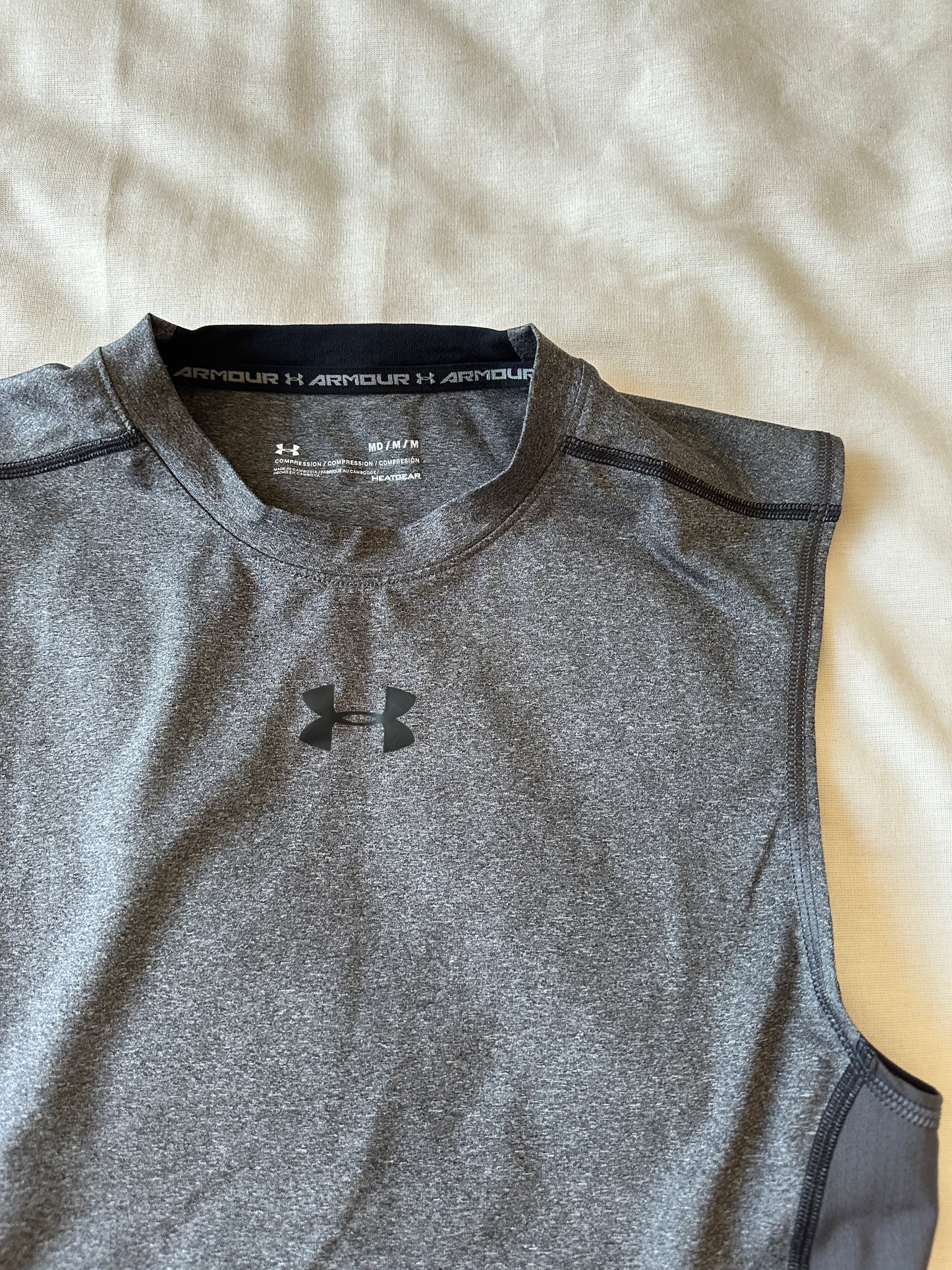 Under Armour - S