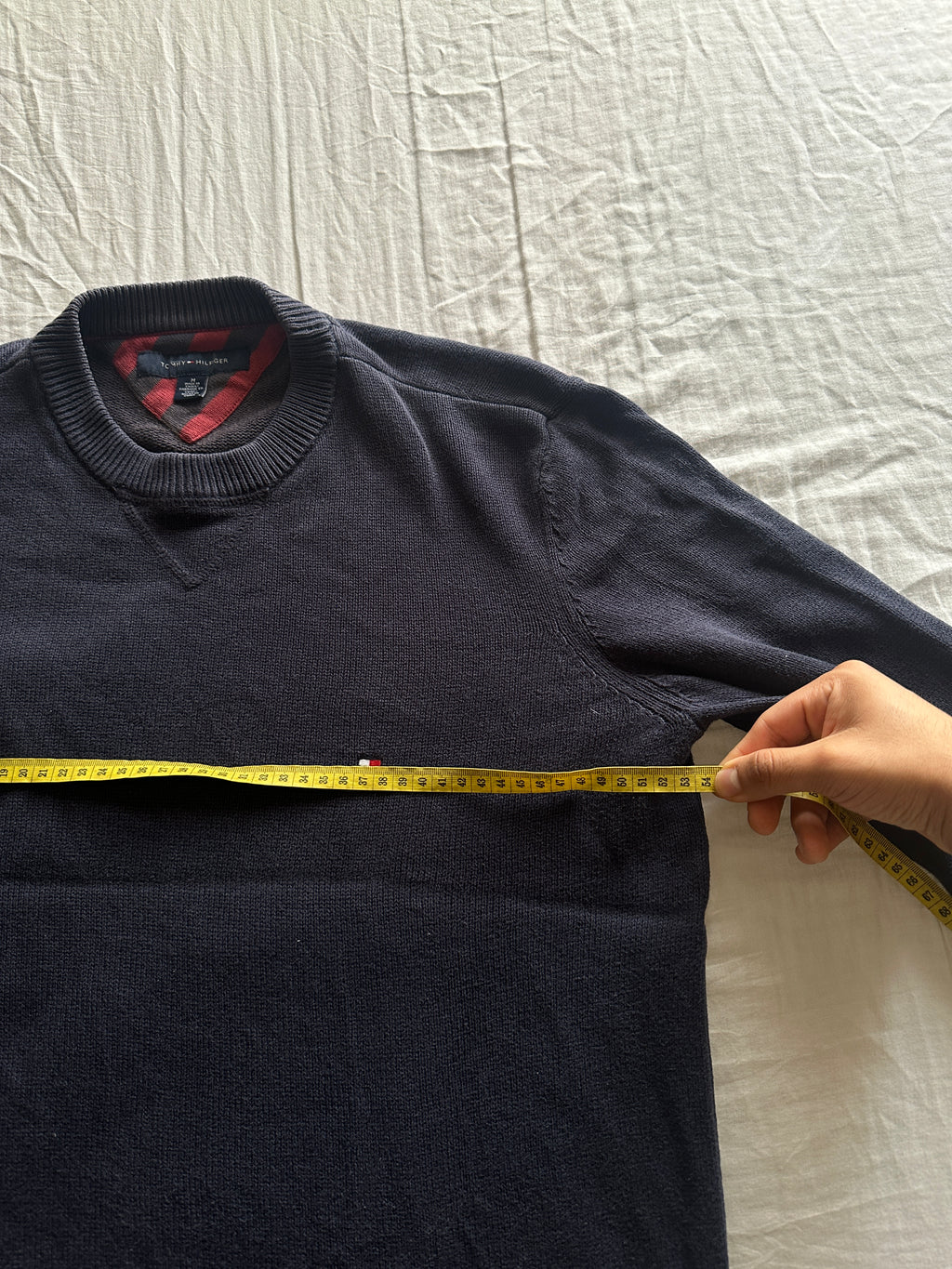 1. Tommy Hilfiger — Sweater Negro, Talla M