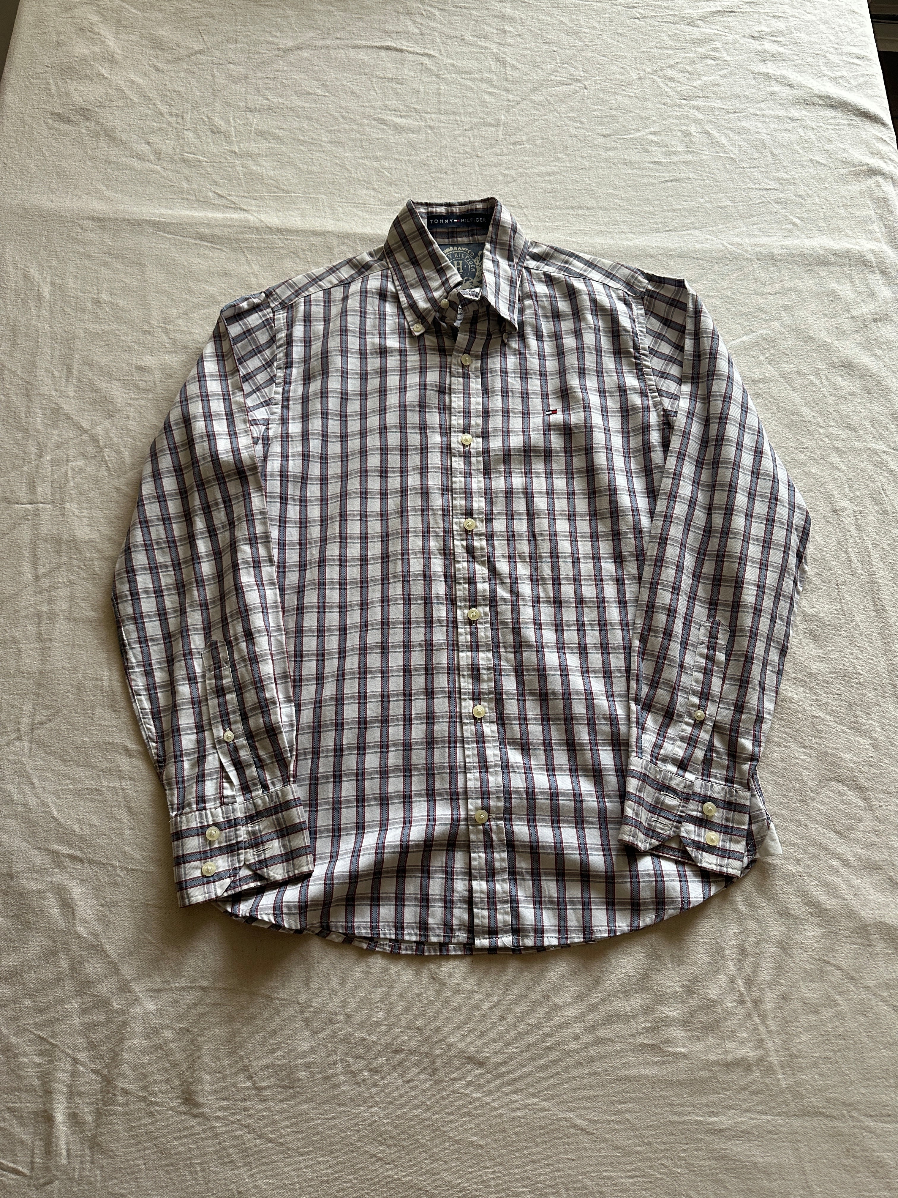 1. Tommy Hilfiger — Camisa Cuadros, Talla S