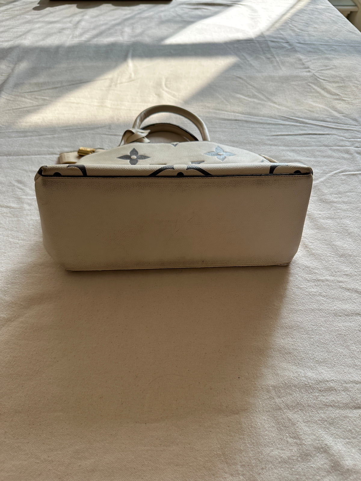 Louis Vuitton Petit Palais Handbag