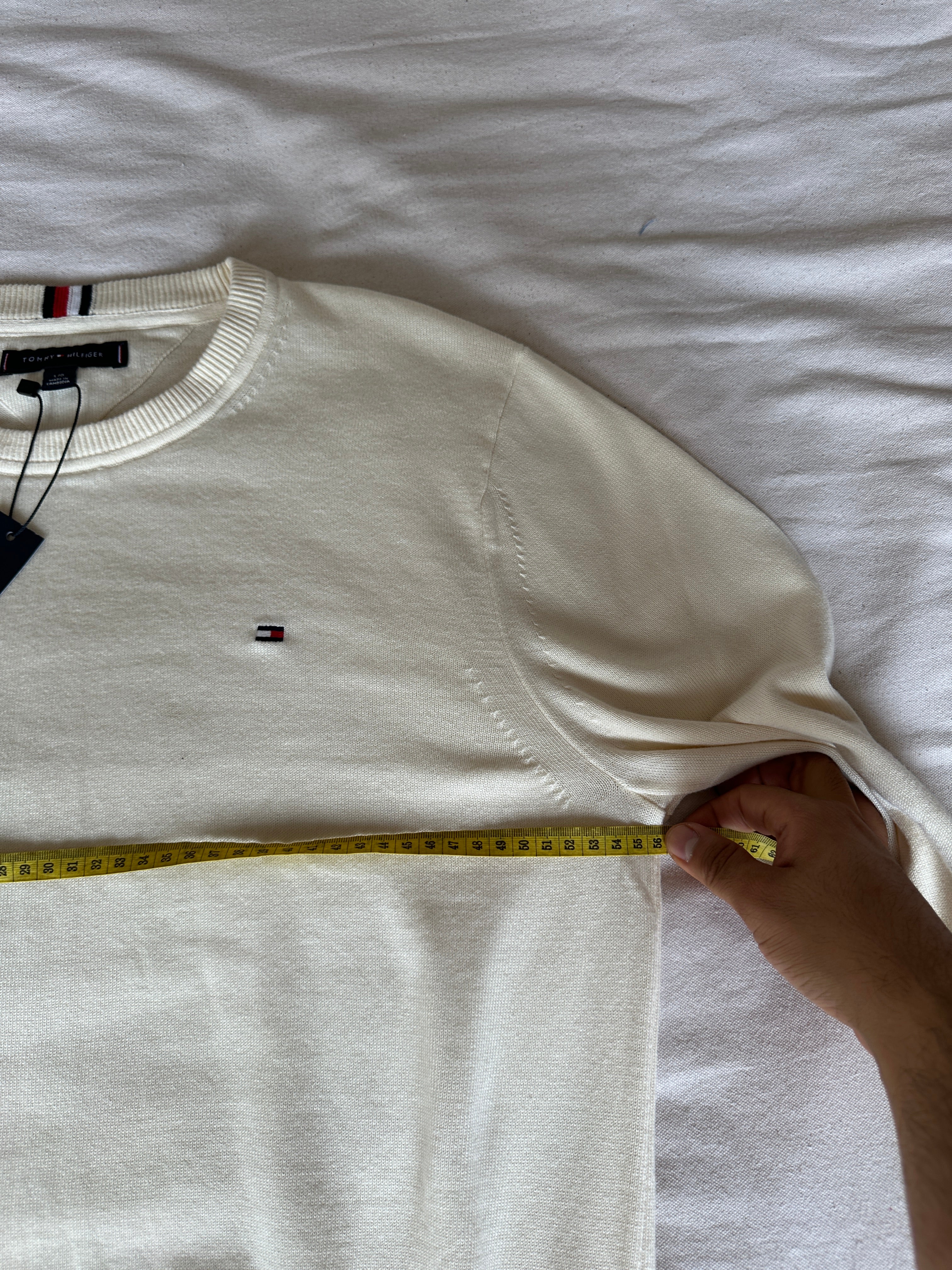 Tommy Hilfiger — Talla M