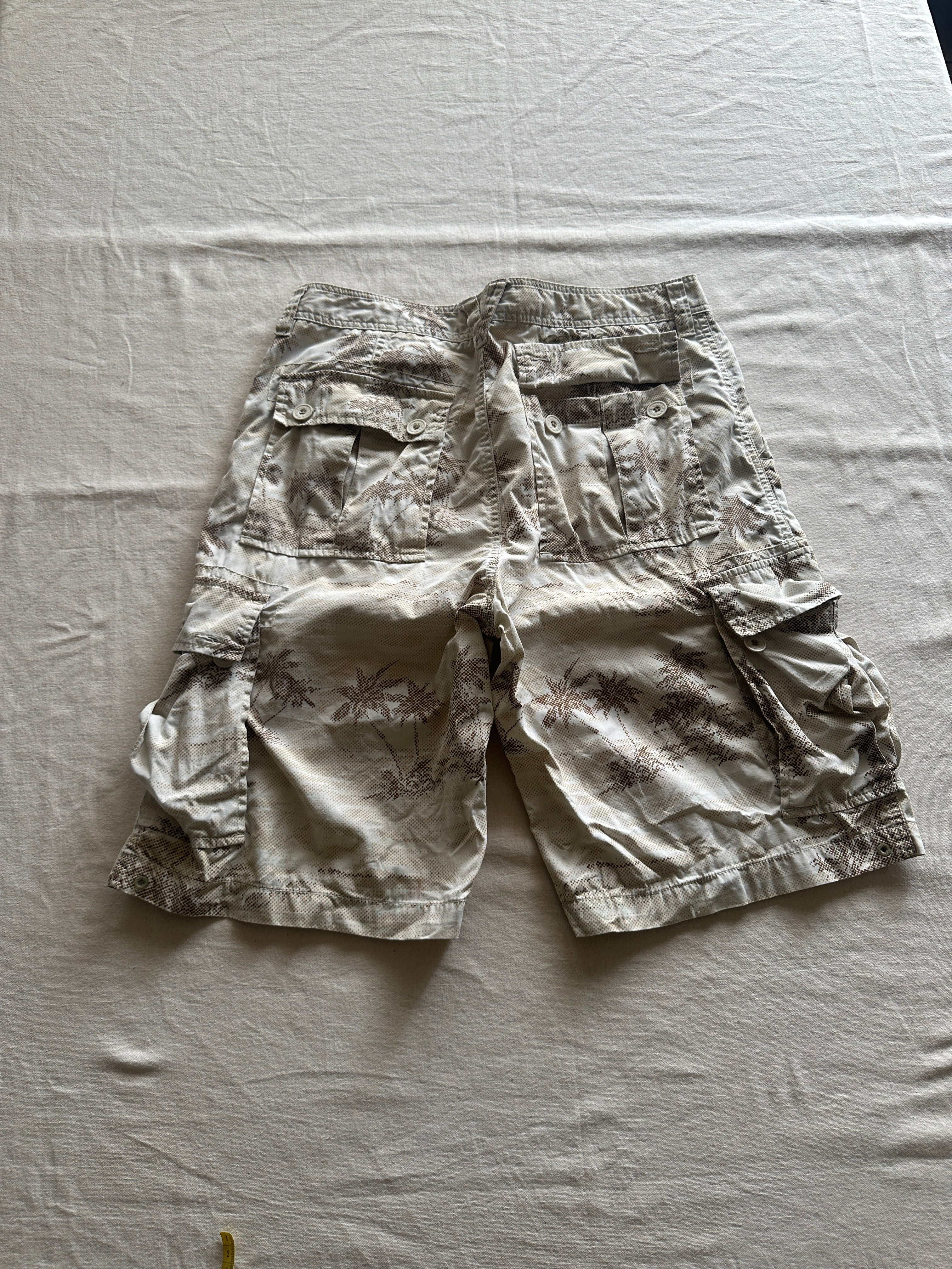 Quiksilver — Short Cargo Camu, Talla 33