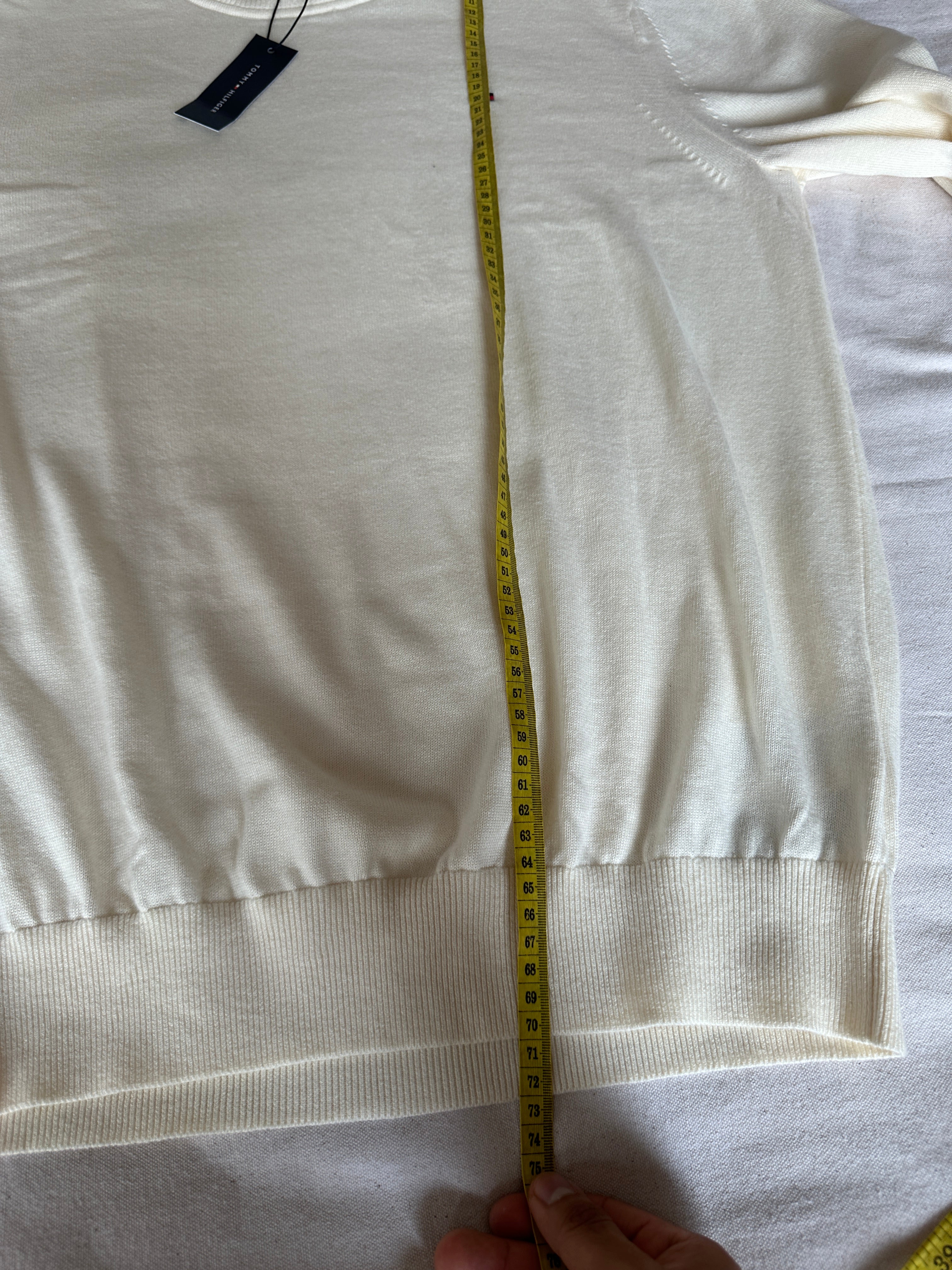 Tommy Hilfiger — Talla M
