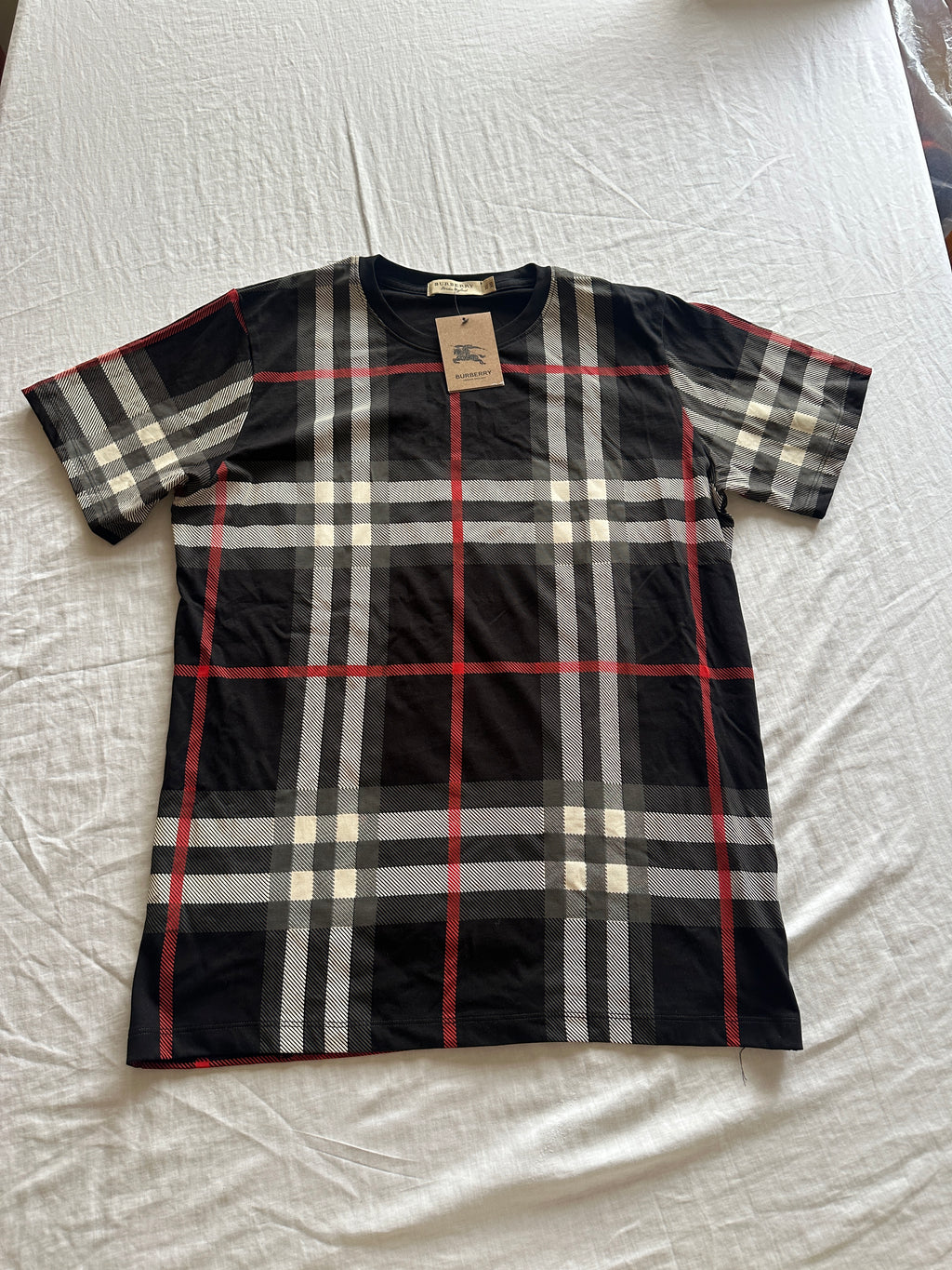 Burberry — Polo Negro, Talla S