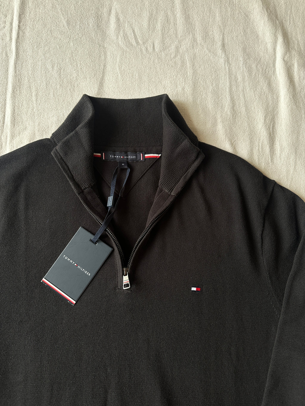 Tommy Hilfiger — Talla M