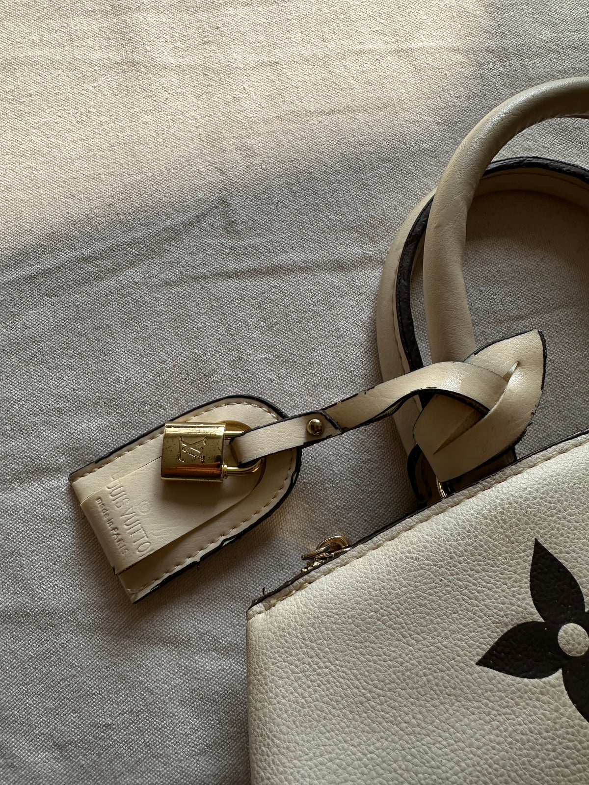 Louis Vuitton Petit Palais Handbag
