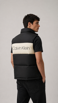 Calvin Klein — Chaleco Plumas, Talla M