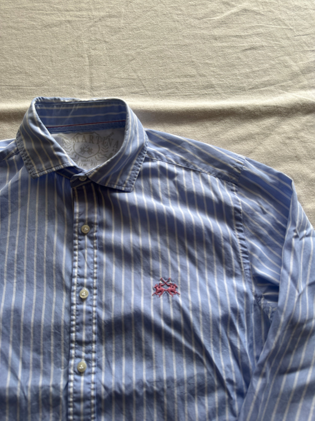 La Martina — Camisa Rayas Celeste, Talla S