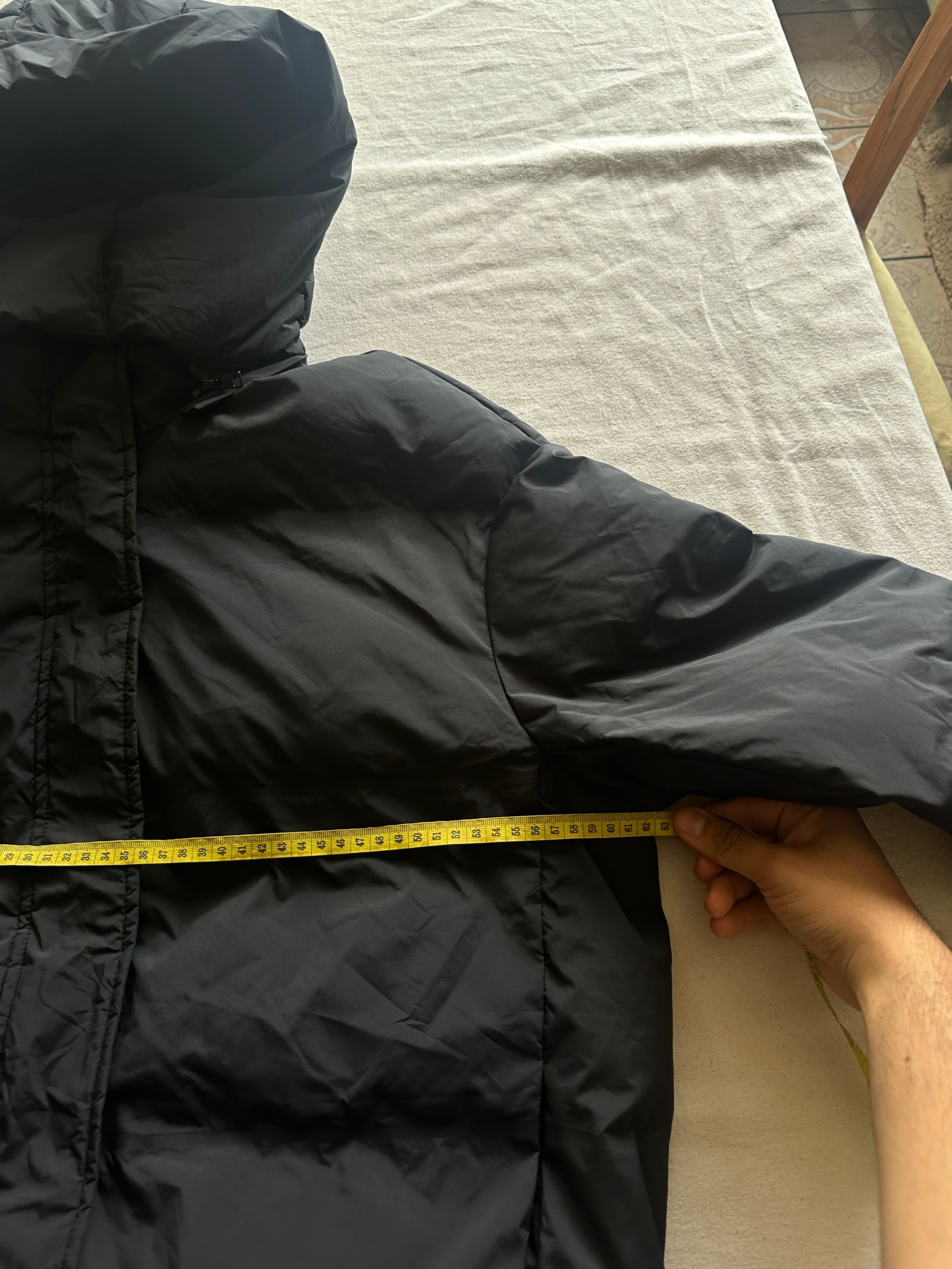 Zara — Puffer Jacket Plumas, Talla S