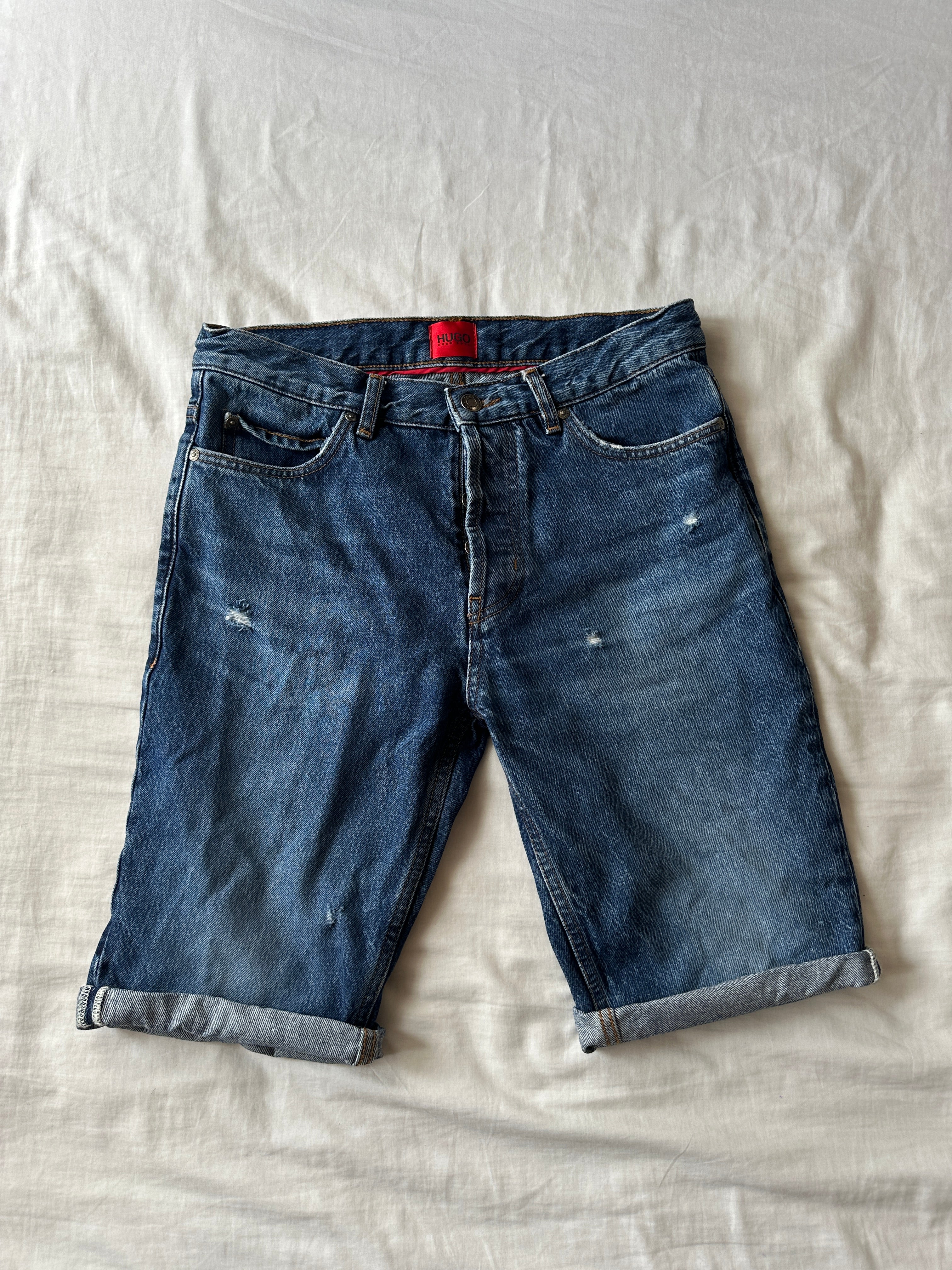 Hugo Boss — Denim Short, Talla 34