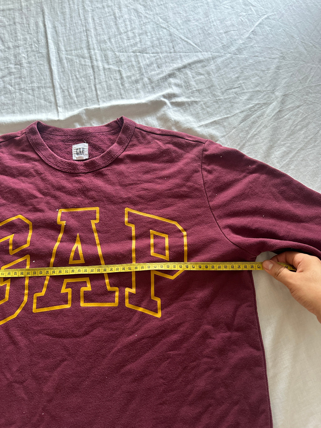 GAP — Crewneck Guinda, Talla M
