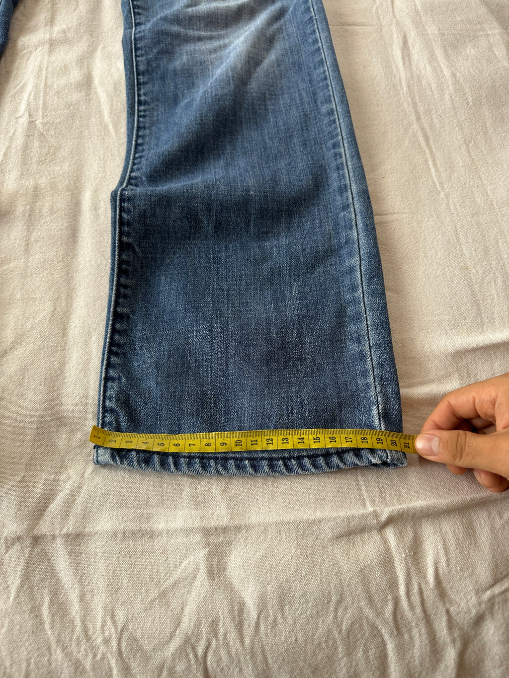 Guess — Slim Straight, Talla 34