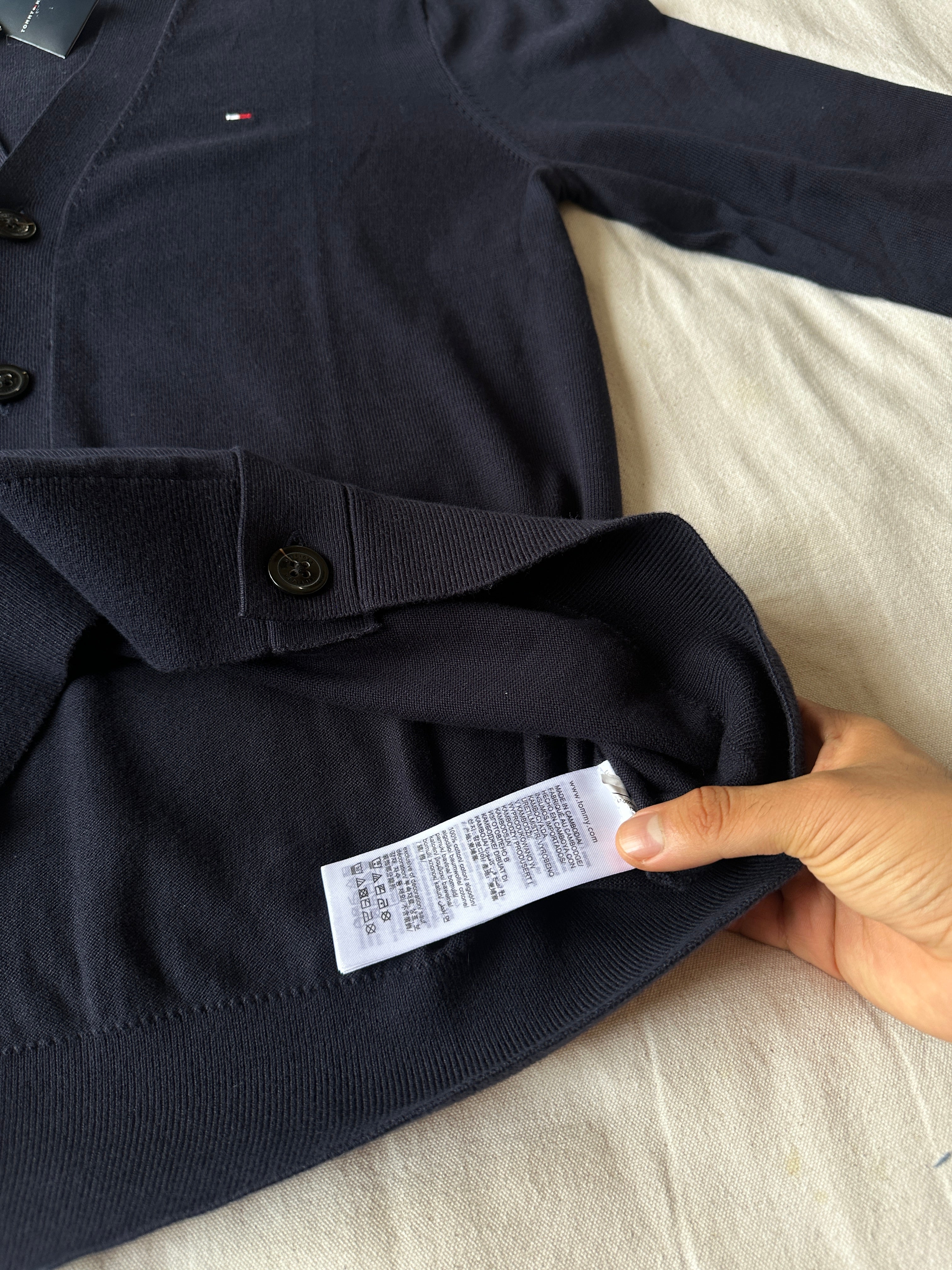 Tommy Hilfiger — Talla L