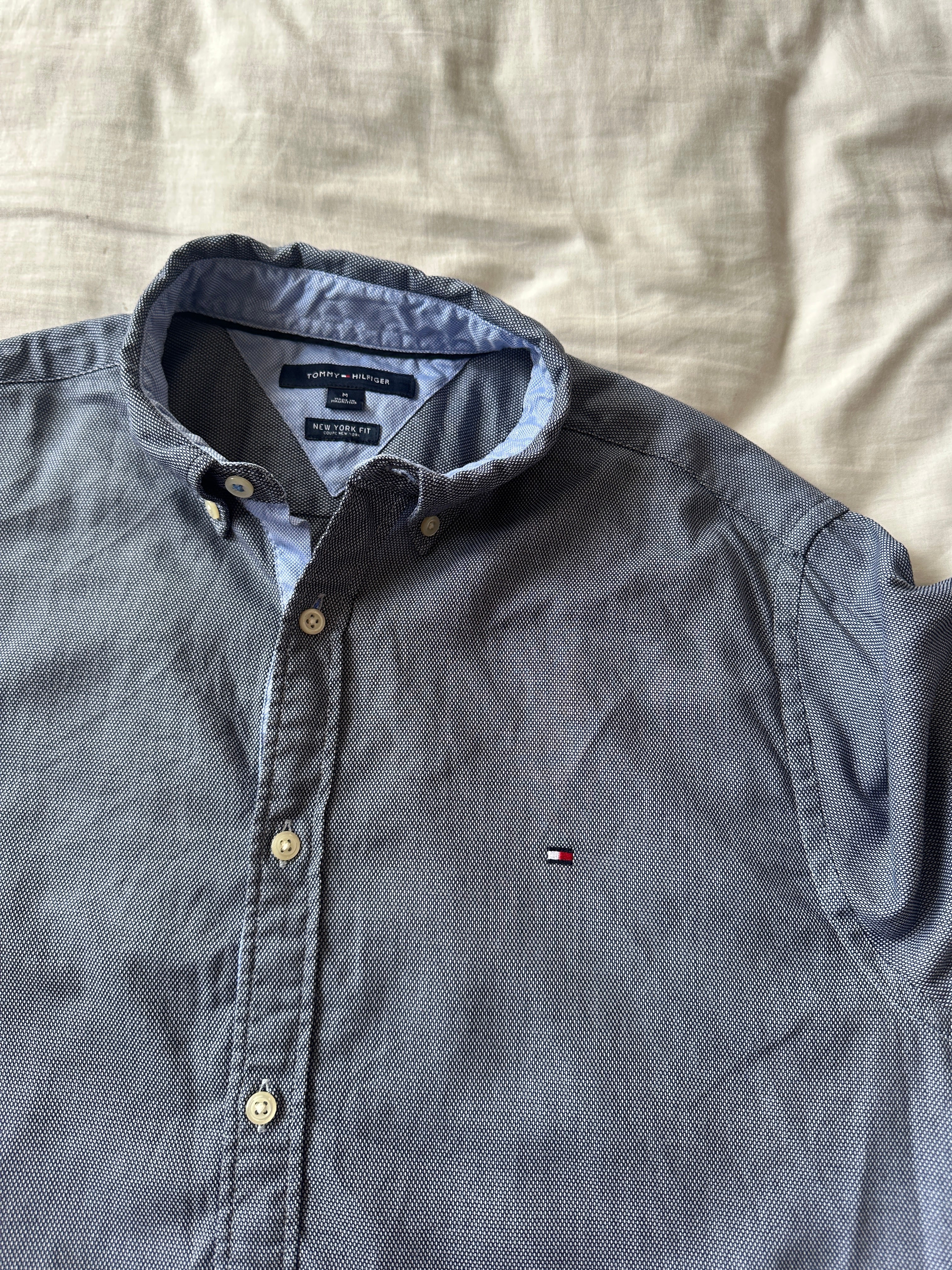 1. Tommy Hilfiger — Camisa Long Sleeve, Talla M