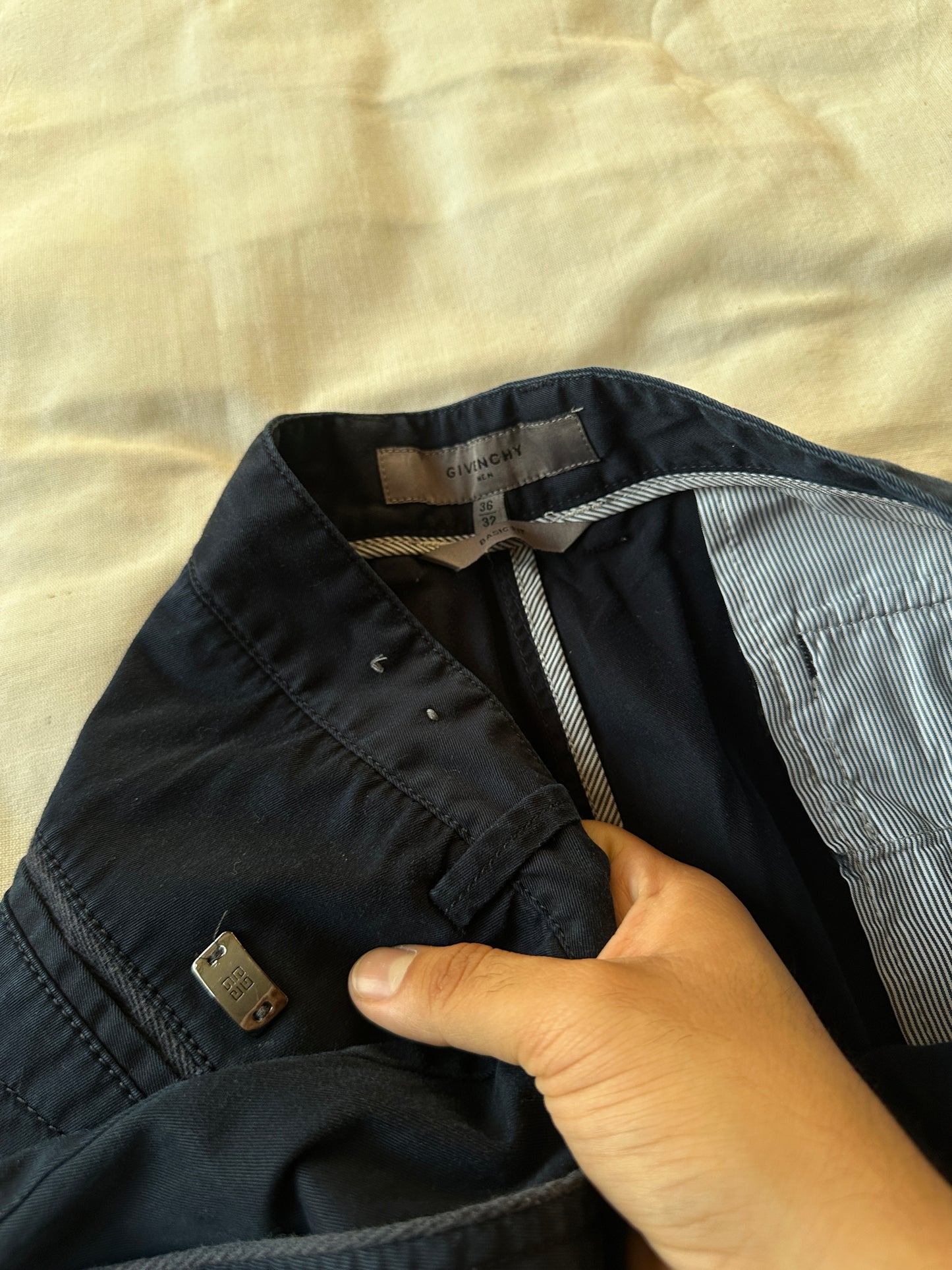 Givenchy - T36