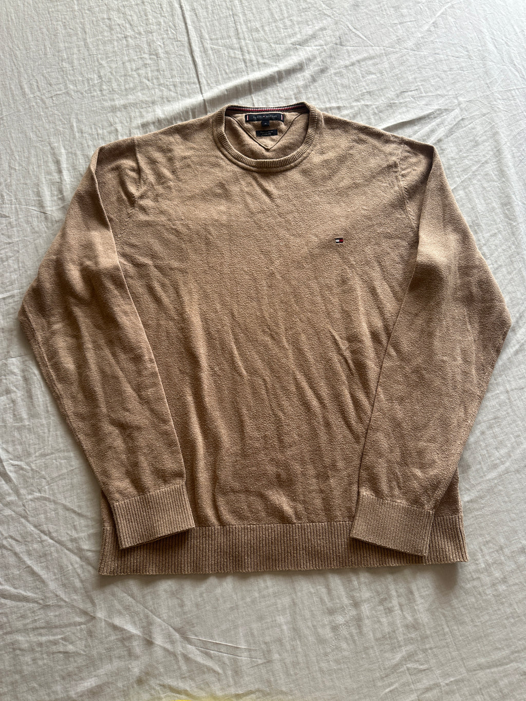 1. Tommy Hilfiger — Sweater Hilo, Talla M