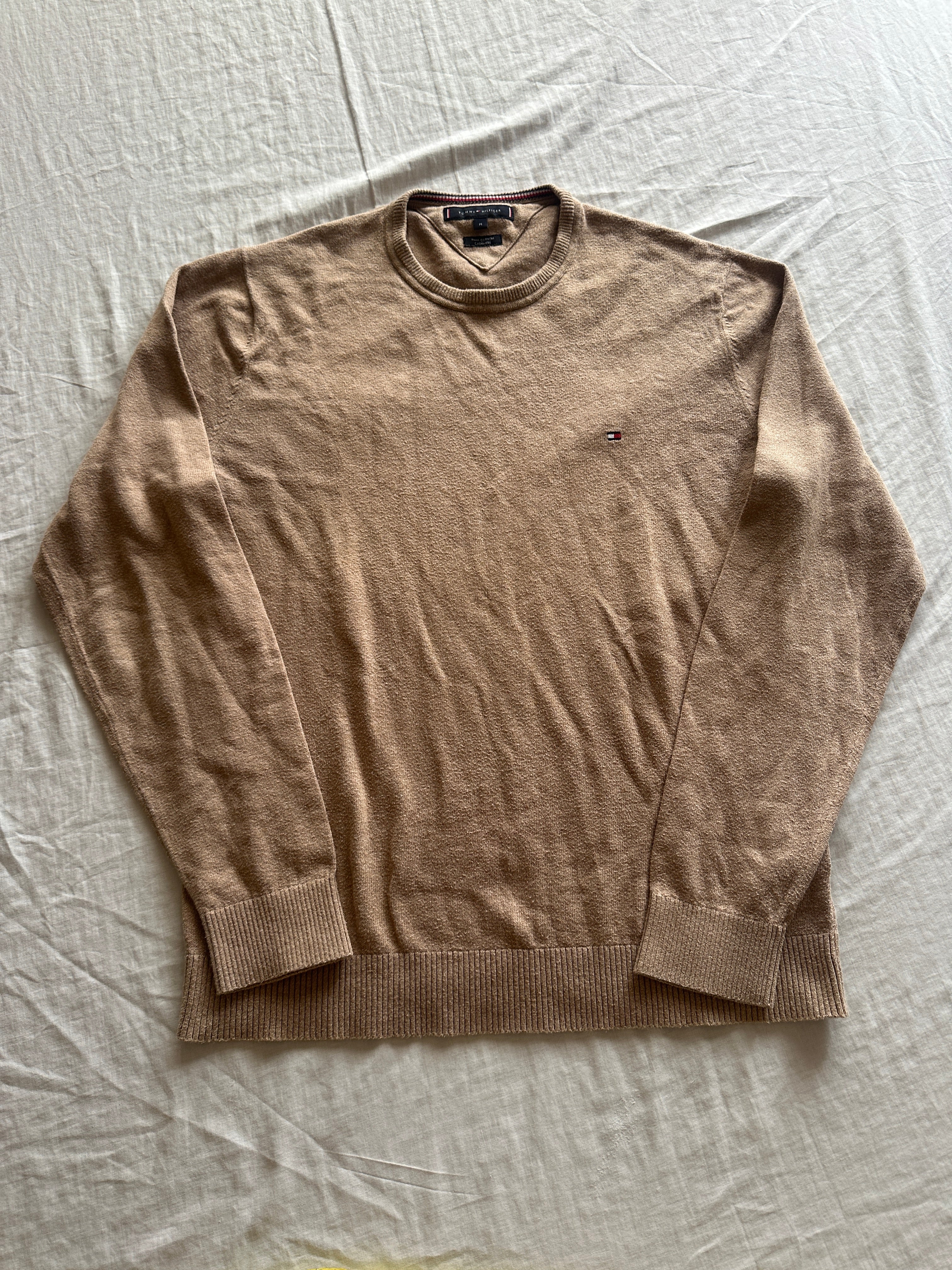 1. Tommy Hilfiger — Sweater Hilo, Talla M
