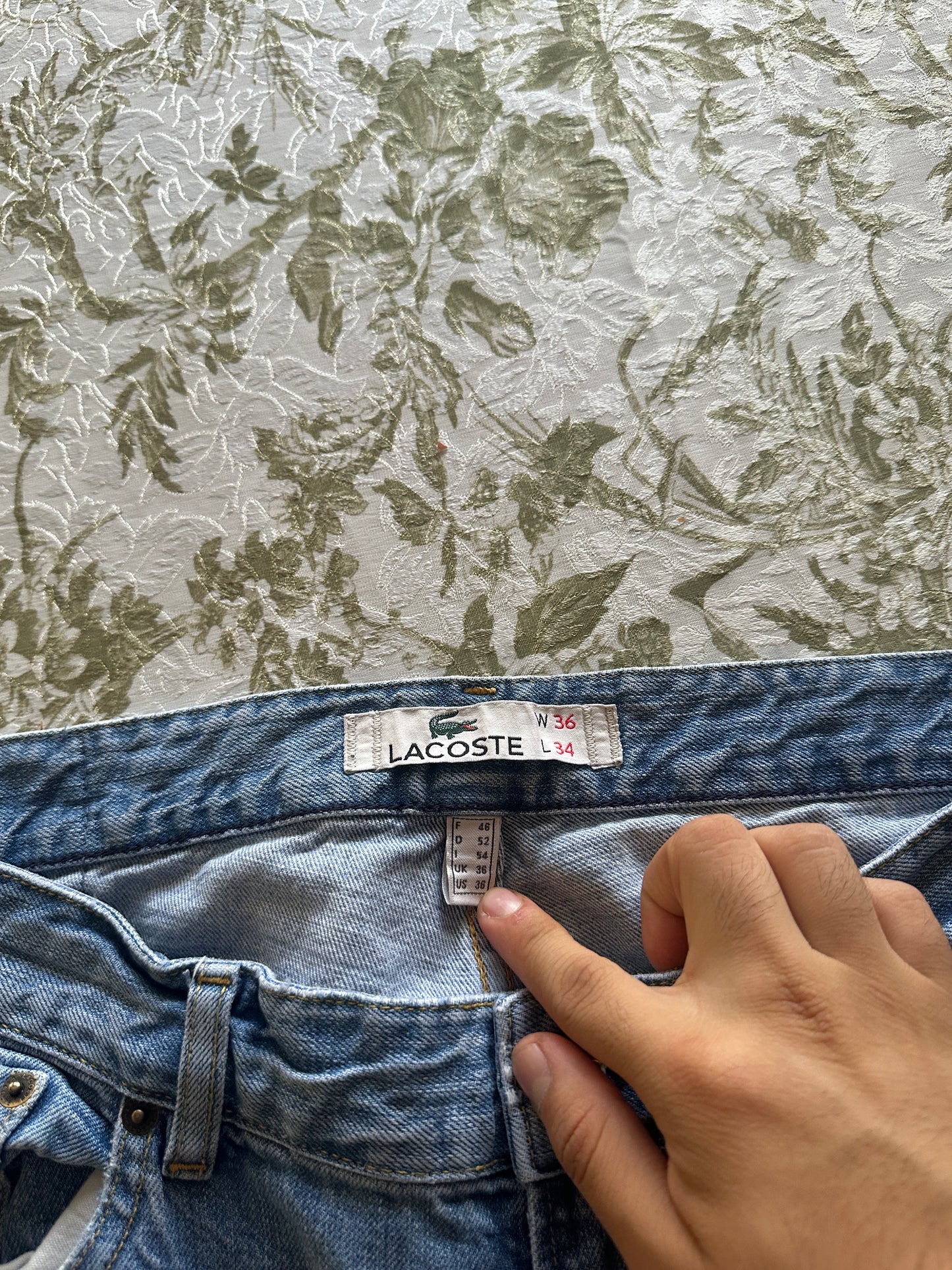 Lacoste - T36