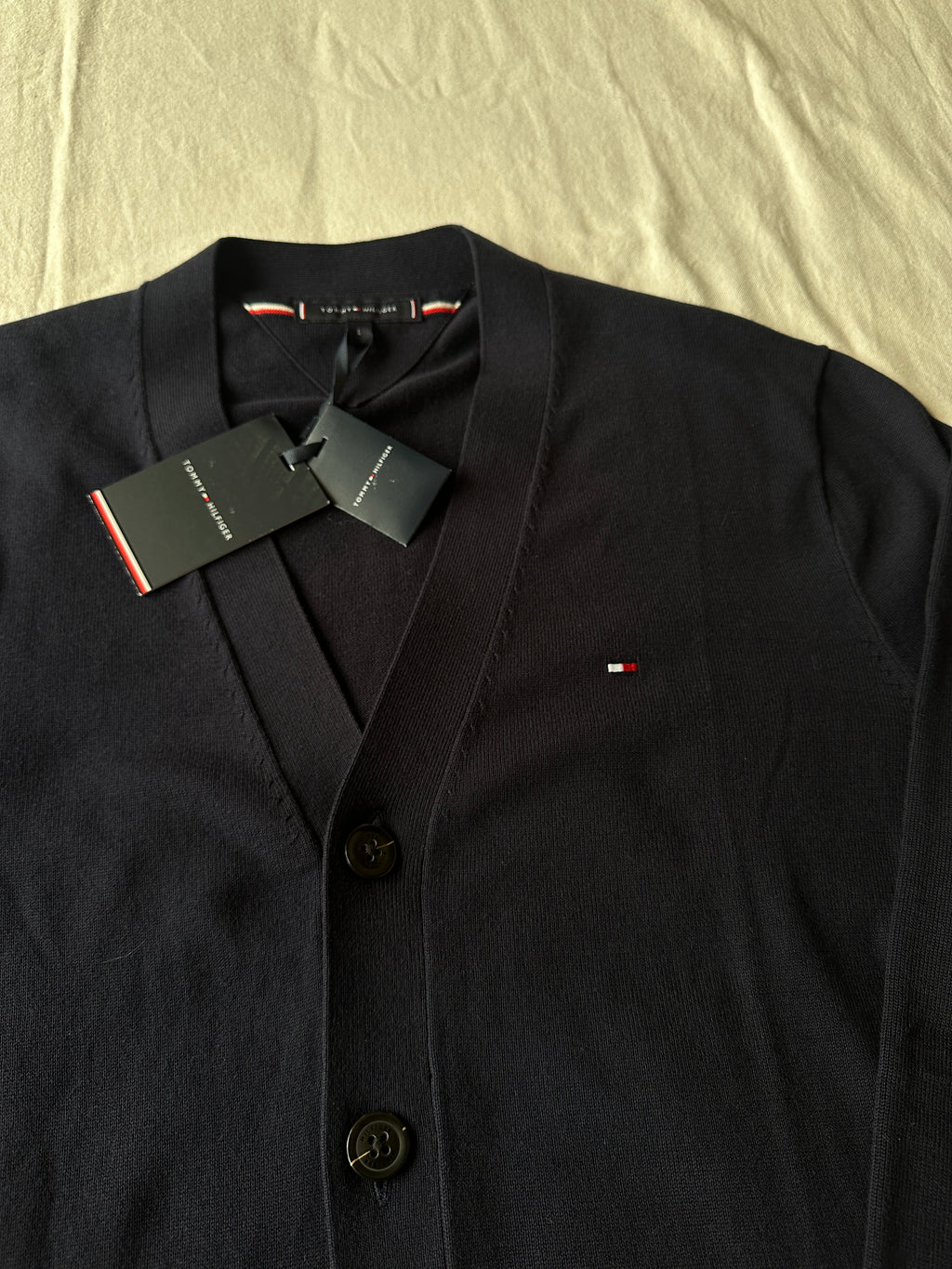 Tommy Hilfiger — Talla L